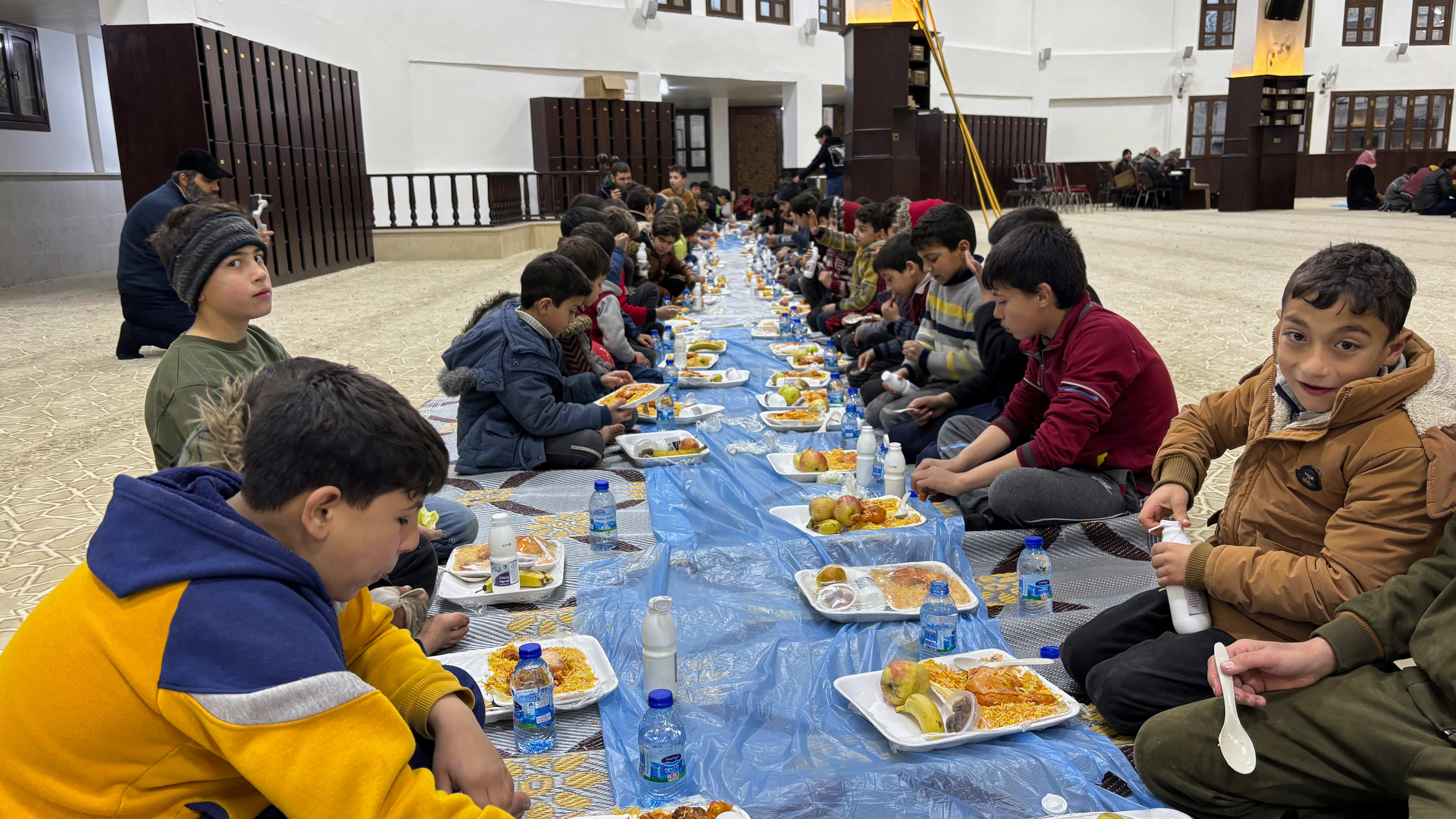 BAŞKAN ALTAY: “RAMAZAN BOYUNCA HER AKŞAM SURİYE’DEKİ KARDEŞLERİMİZLE İFTAR SOFRALARINDA BULUŞMANIN MUTLULUĞUNU YAŞADIK”