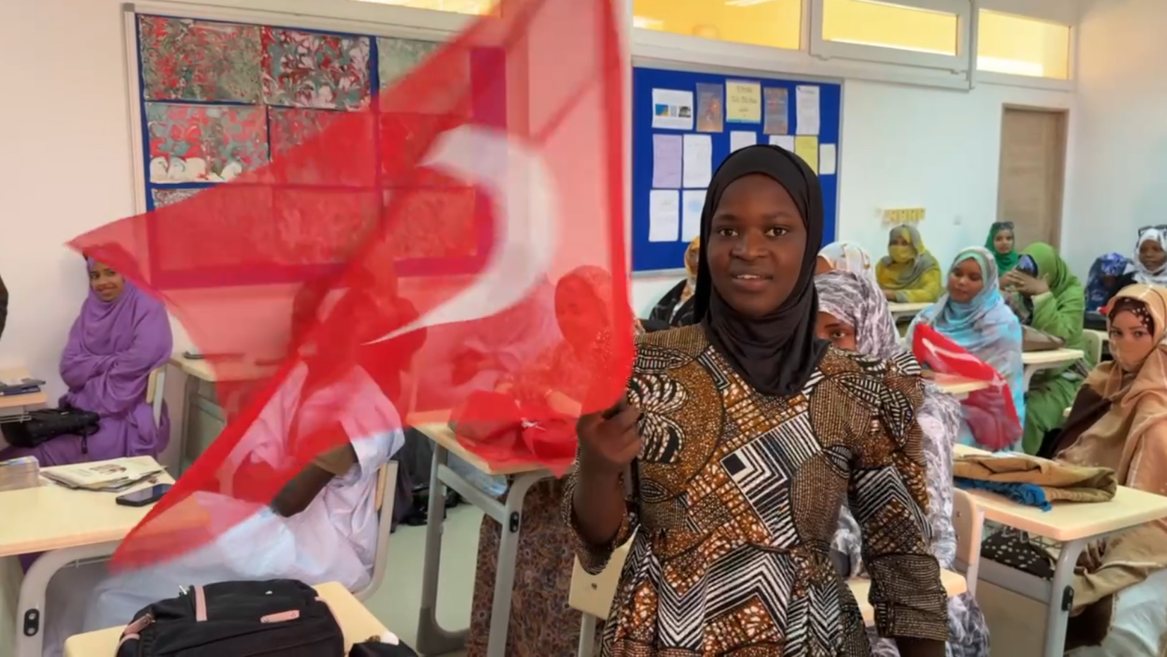 MORİTANYA’DA TÜRKOLOJİ OKUYAN AFRİKALI ÖĞRENCİLER UCLG BAŞKANI ALTAY’I COŞKUYLA KARŞILADI