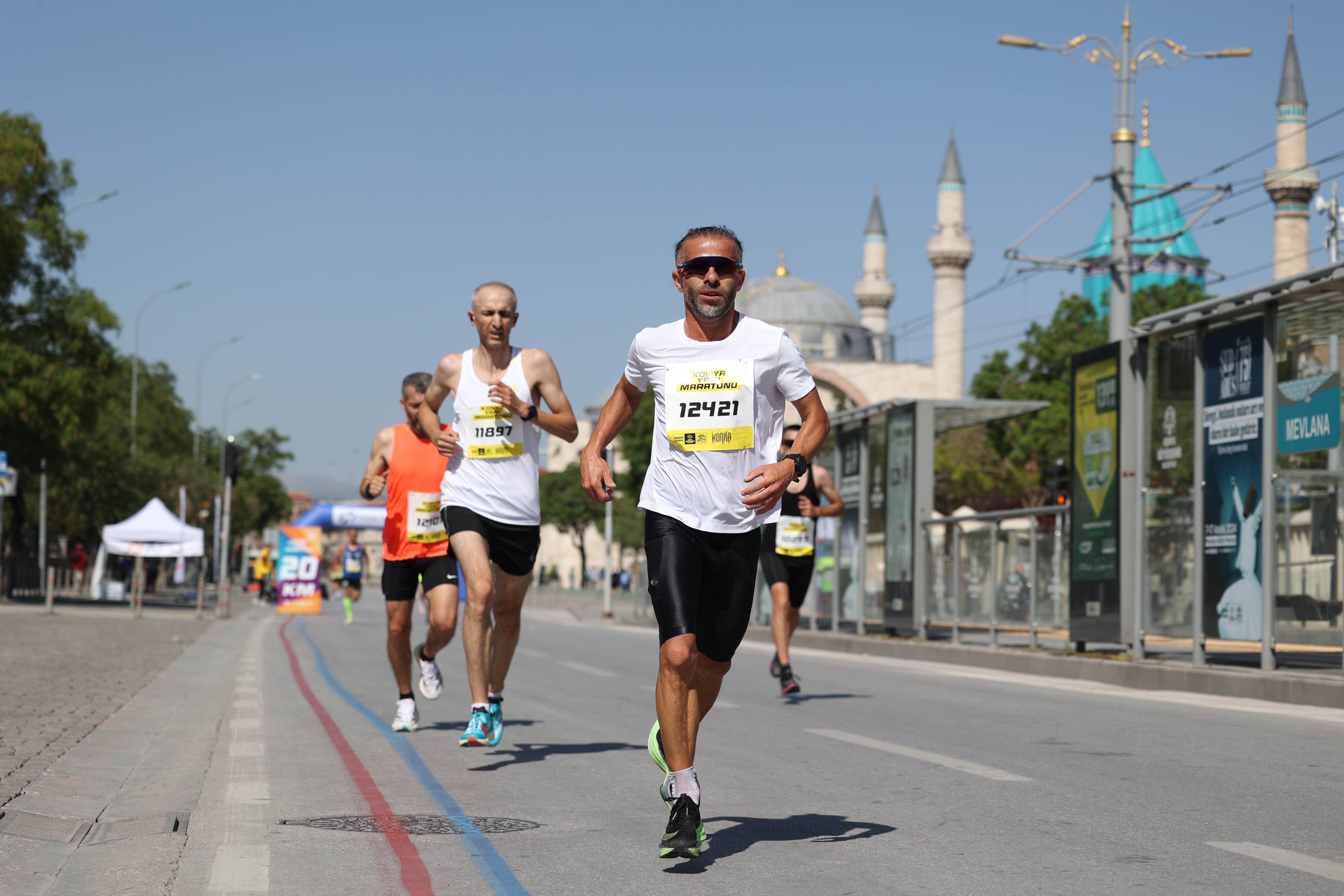 BAŞKAN ALTAY TÜM SPORSEVERLERİ ULUSLARARASI KONYA YARI MARATONU’NA KAYIT YAPTIRMAYA DAVET ETTİ