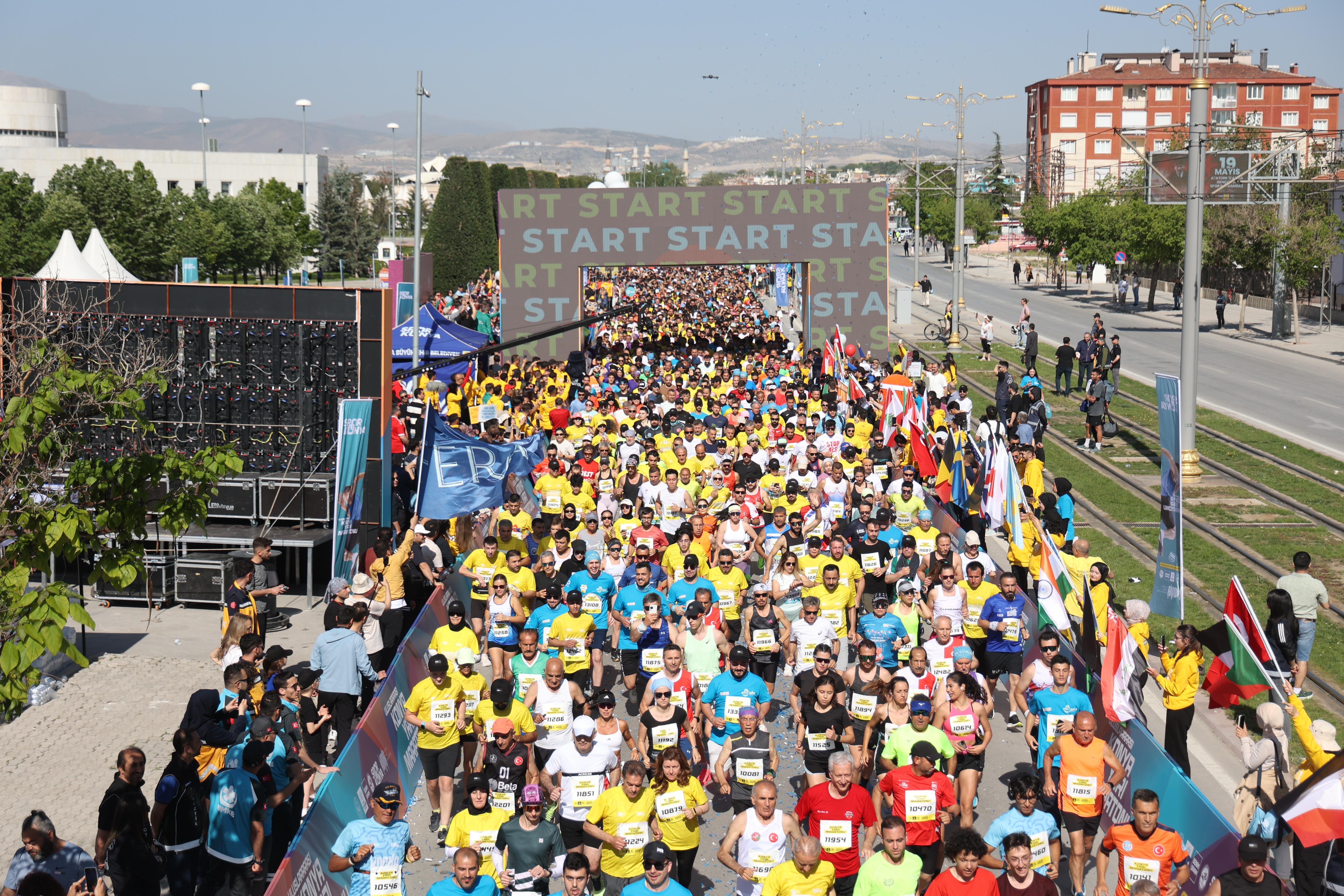 BAŞKAN ALTAY TÜM SPORSEVERLERİ ULUSLARARASI KONYA YARI MARATONU’NA KAYIT YAPTIRMAYA DAVET ETTİ