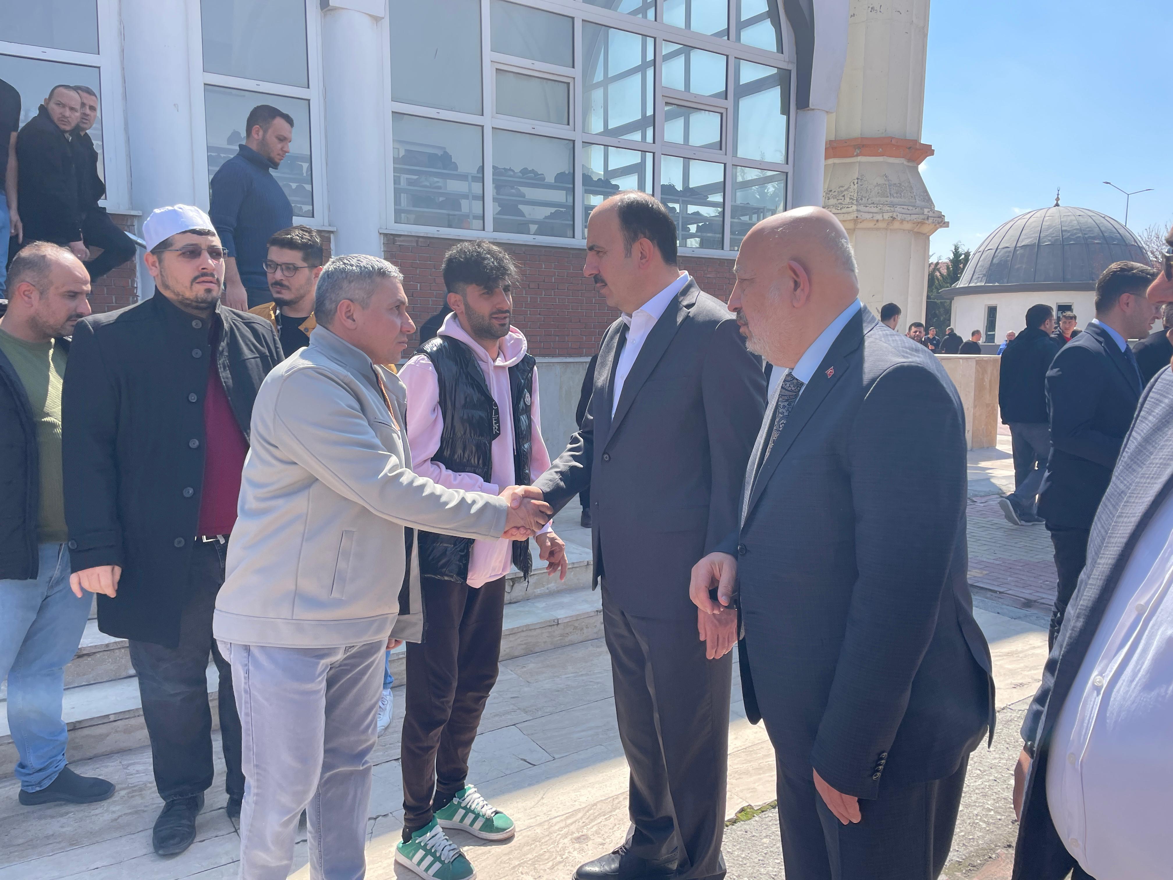 BAŞKAN ALTAY 3. ORGANİZE SANAYİ CAMİİ’NDE VATANDAŞLARLA BİR ARAYA GELDİ