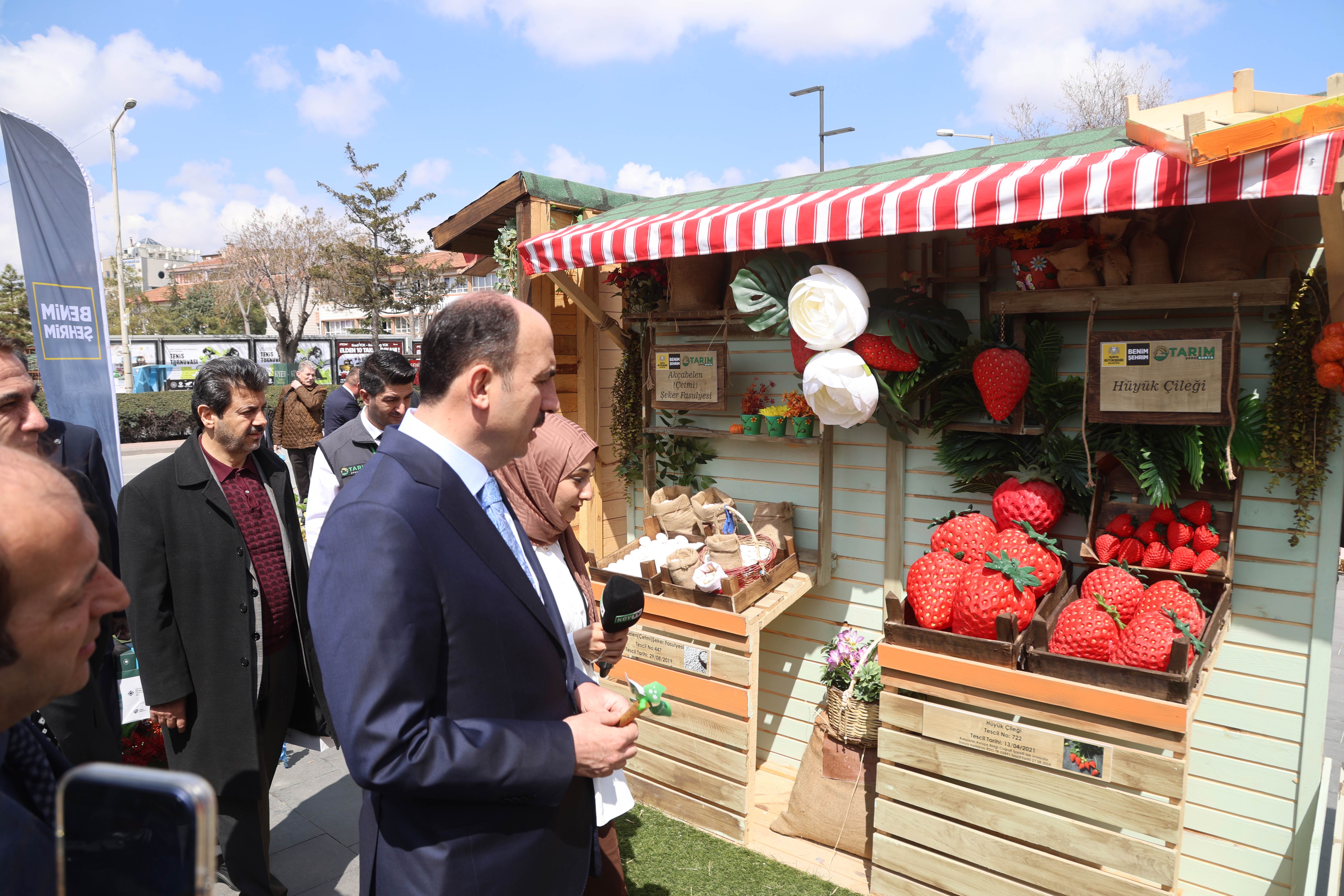 KONYA BÜYÜKŞEHİR’İN TARIM HAFTASINA ÖZEL HAZIRLADIĞI STANTLAR İLGİ GÖRÜYOR