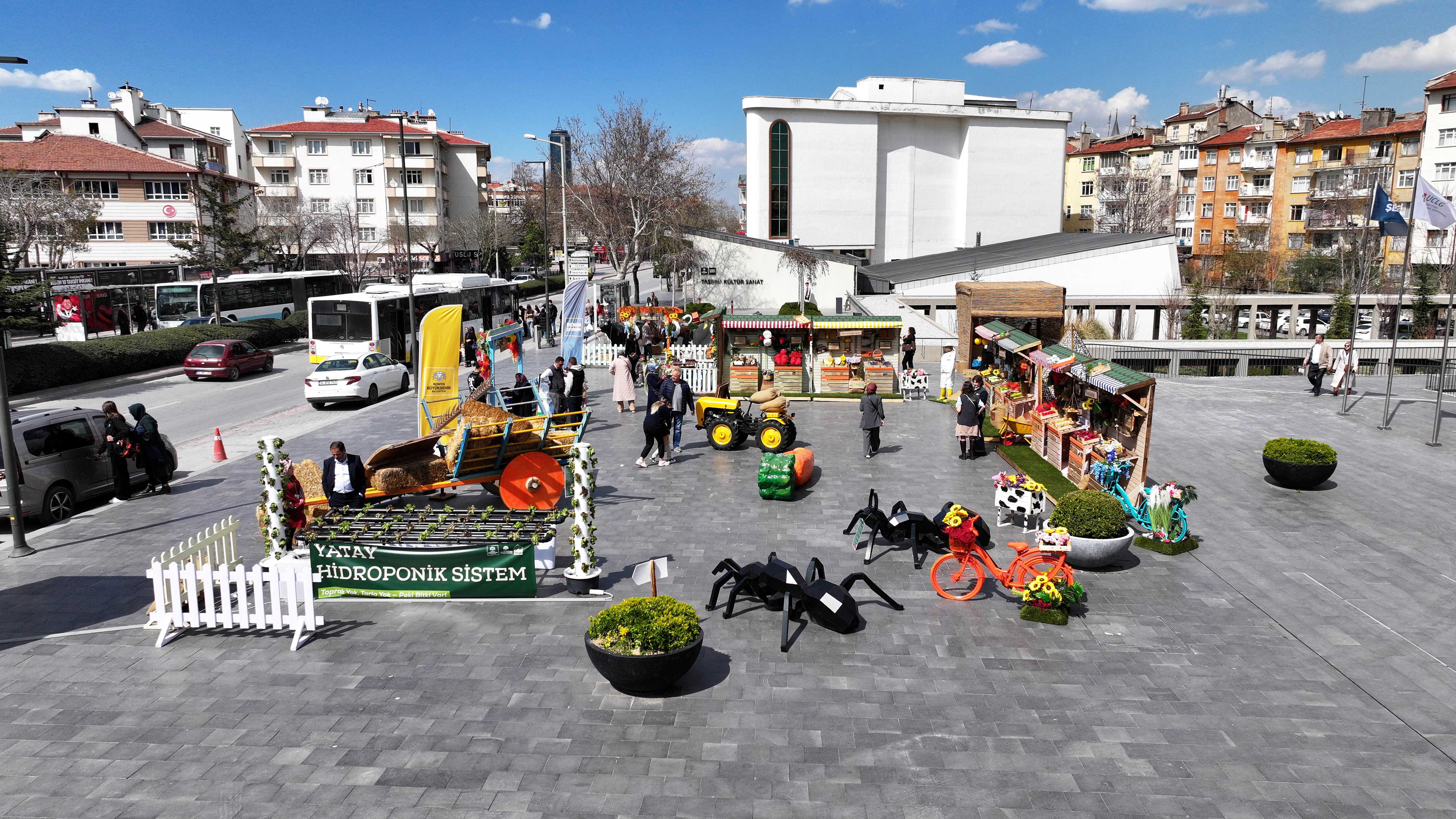 KONYA BÜYÜKŞEHİR’İN TARIM HAFTASINA ÖZEL HAZIRLADIĞI STANTLAR İLGİ GÖRÜYOR