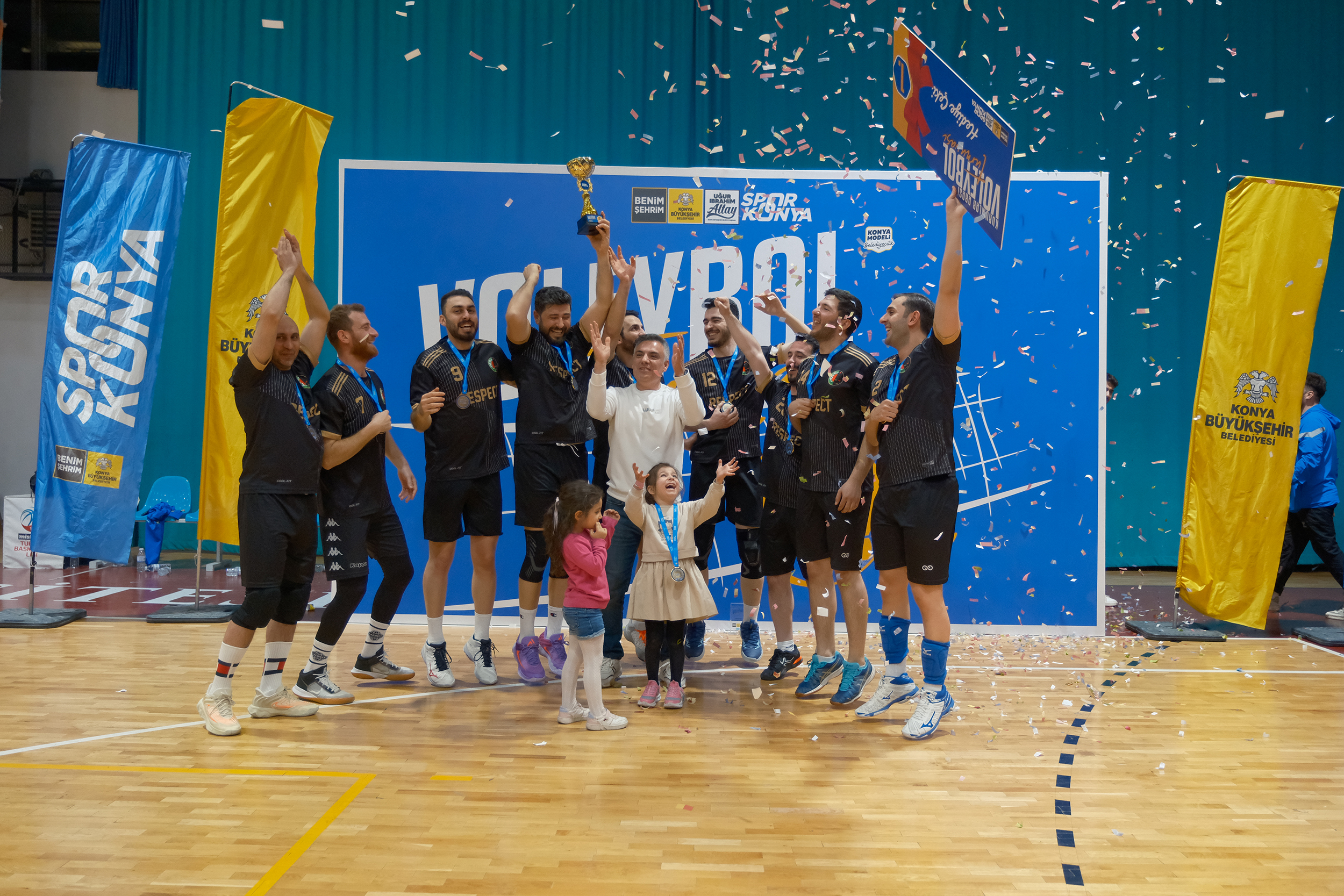 KONYA BÜYÜKŞEHİR KURUMLAR ARASI VOLEYBOL TURNUVASI TAMAMLANDI