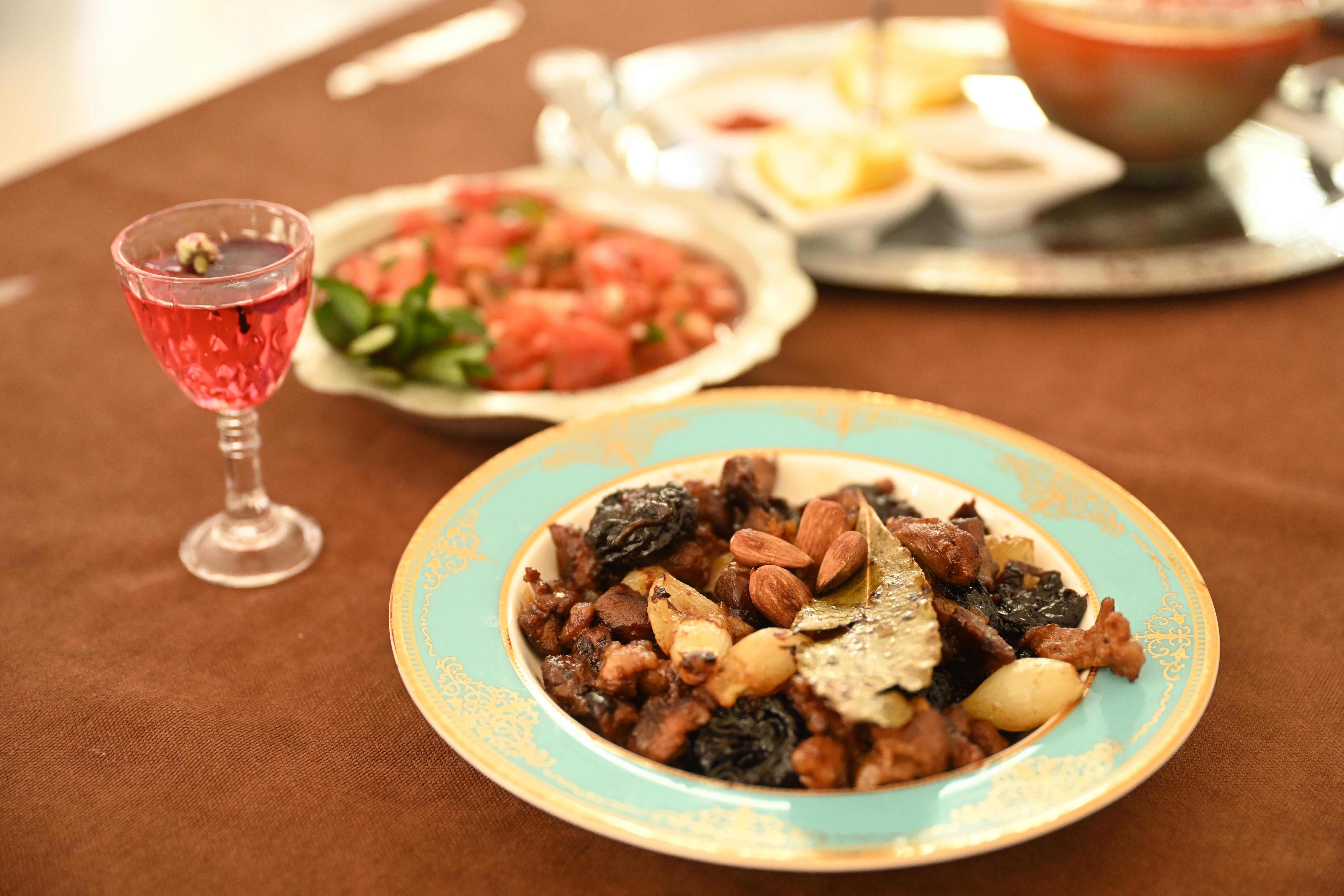 GELENEKSEL TARİFLERİN ÖZGÜN SUNUMLARLA HARMANLANDIĞI “KONYA YÖRESEL YEMEK YARIŞMASI” TAMAMLANDI