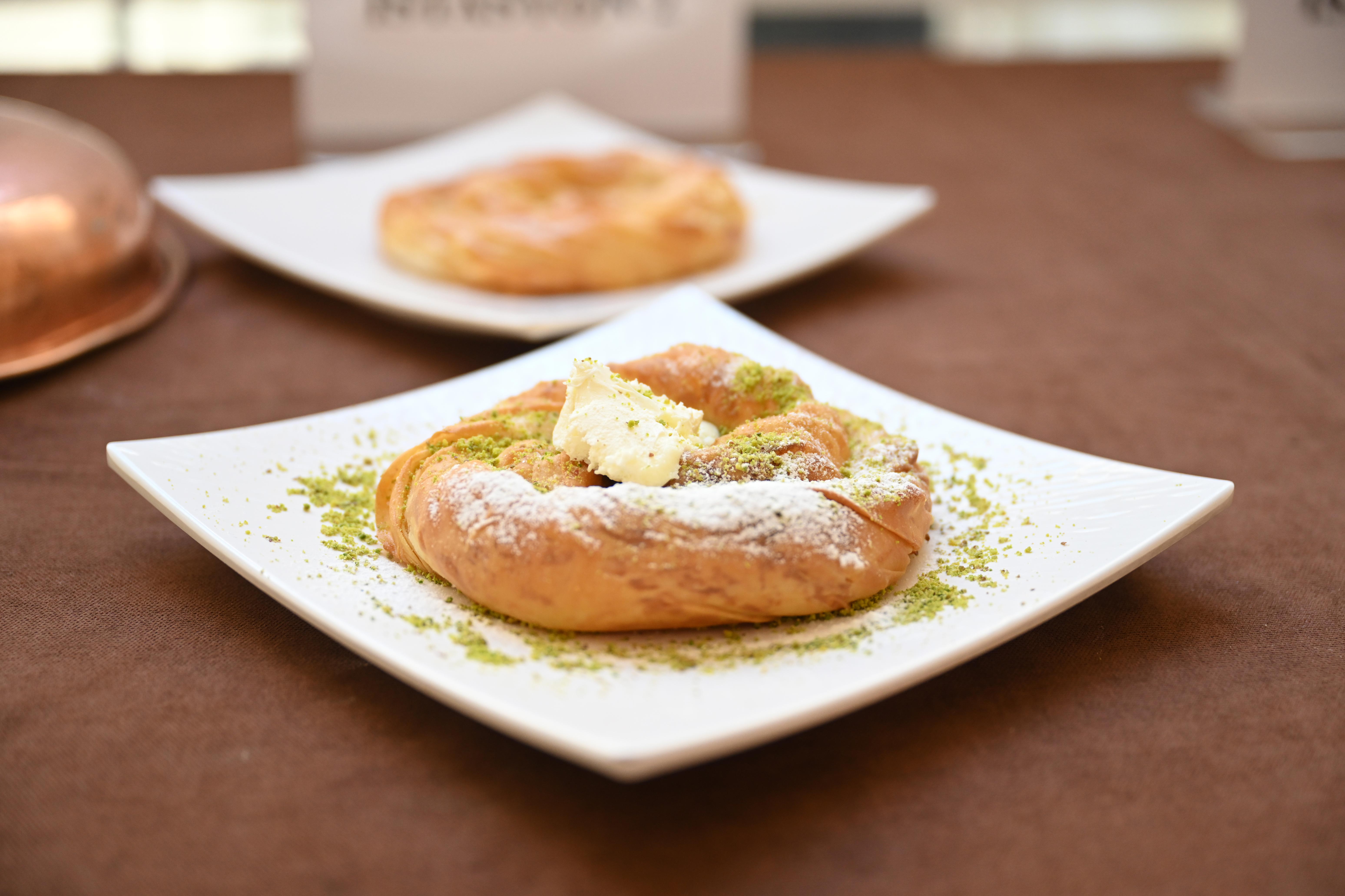 GELENEKSEL TARİFLERİN ÖZGÜN SUNUMLARLA HARMANLANDIĞI “KONYA YÖRESEL YEMEK YARIŞMASI” TAMAMLANDI