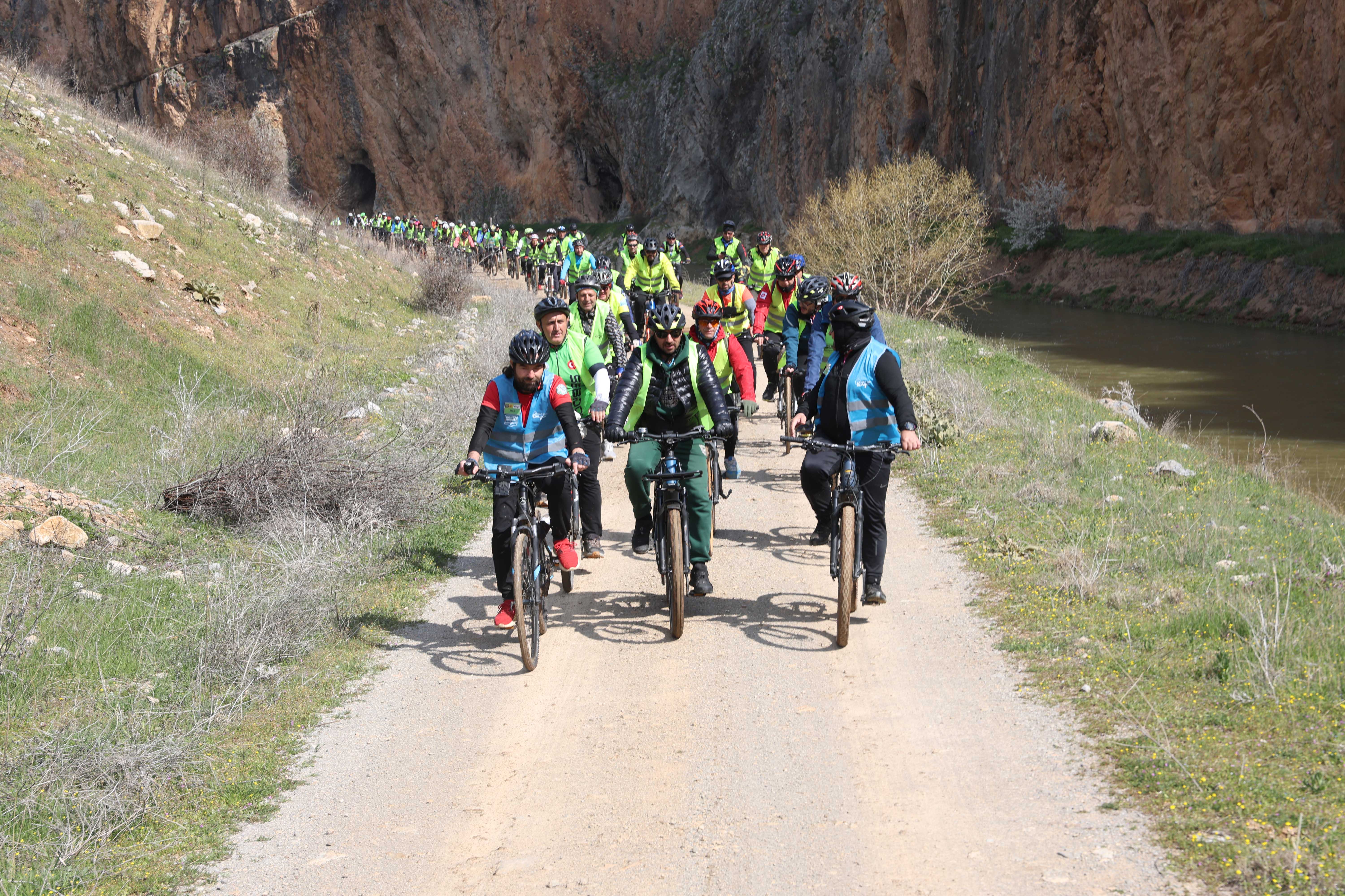 AVRUPA BİSİKLET BAŞKENTİ KONYA’DA PEDALLAR TARİHE VE DOĞAYA DÖNDÜ