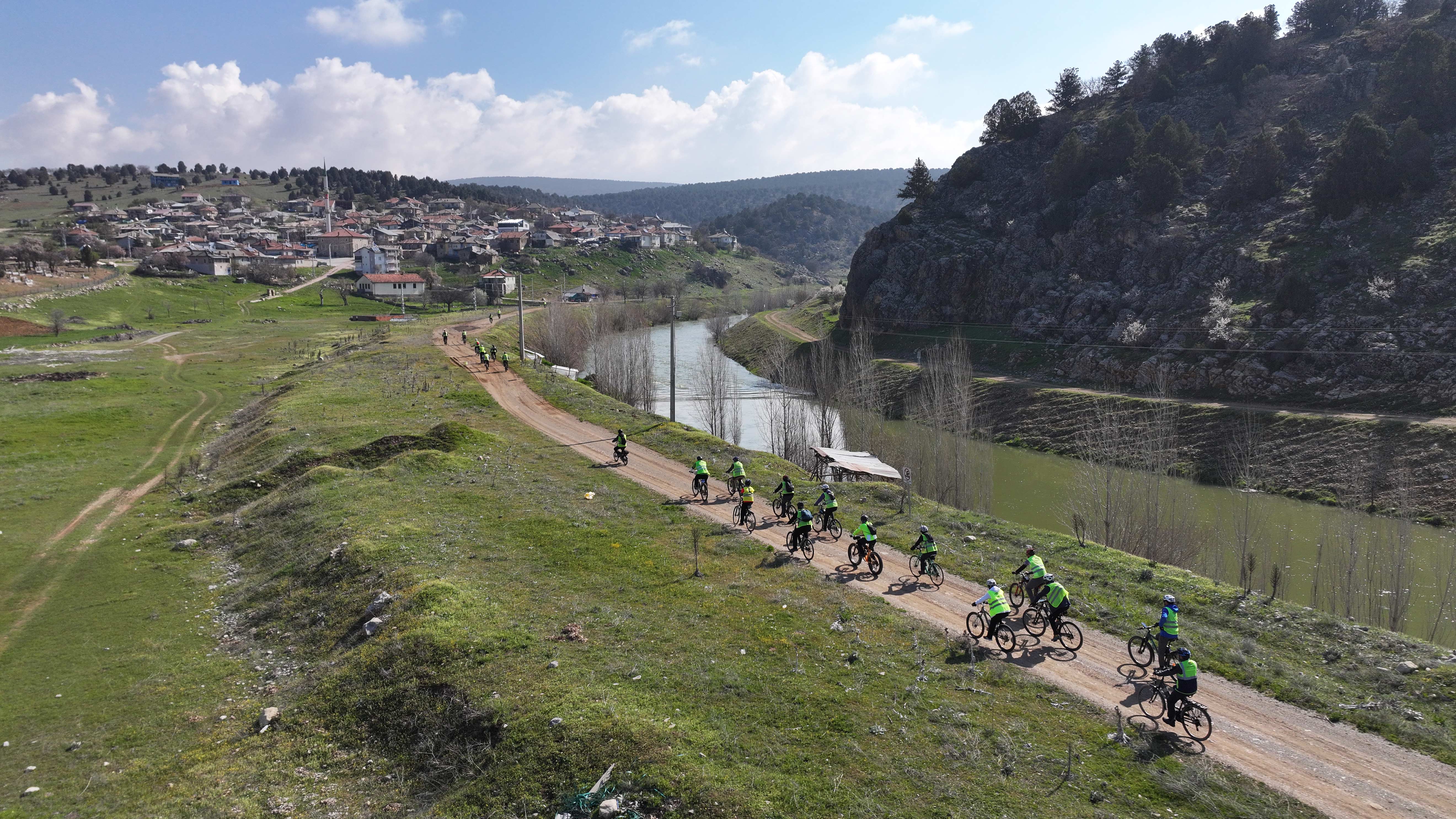 AVRUPA BİSİKLET BAŞKENTİ KONYA’DA PEDALLAR TARİHE VE DOĞAYA DÖNDÜ