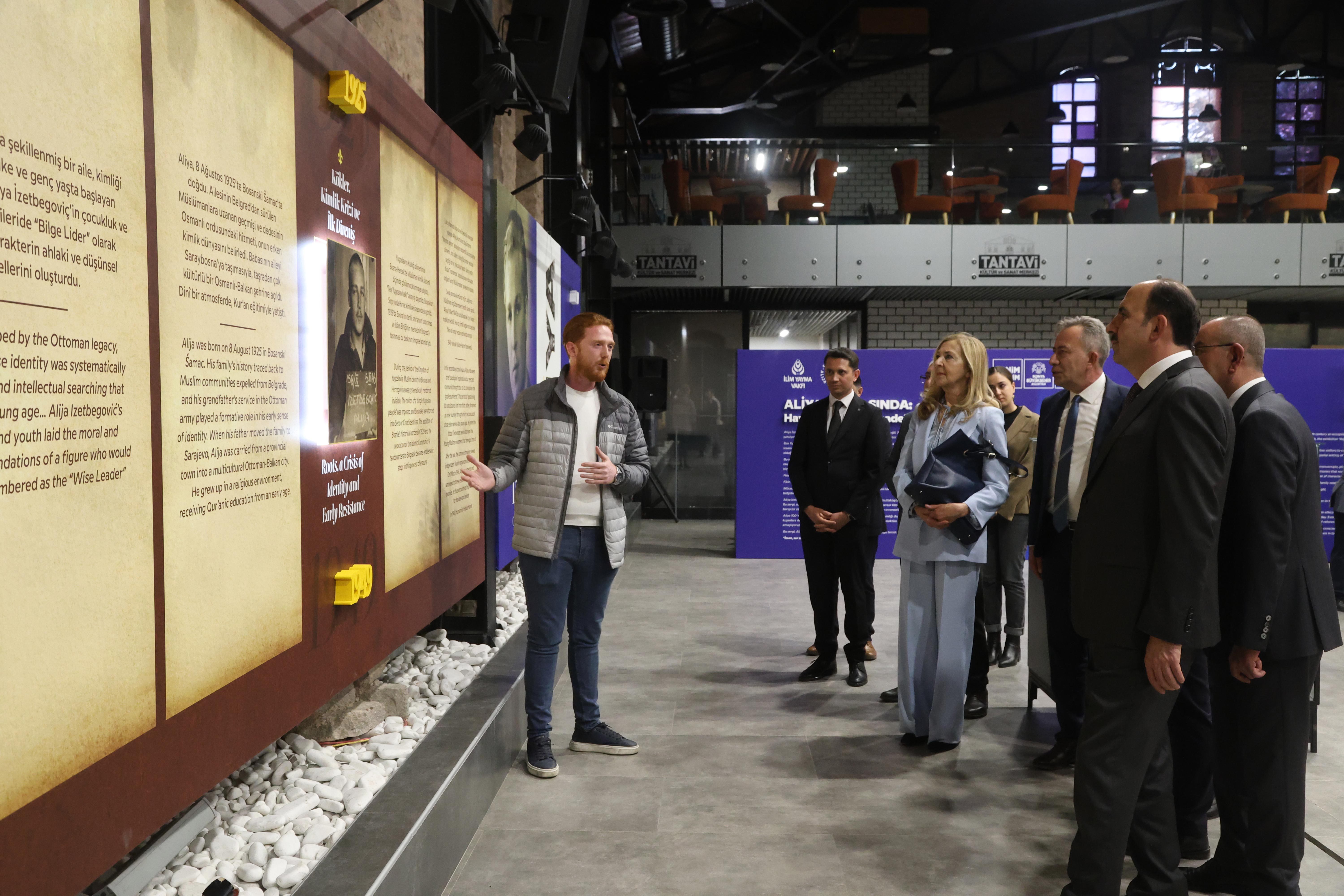 BAŞKAN ALTAY TÜM KONYALILARI “ALİYA 100 YAŞINDA: HAYAT, FİKİR, MÜCADELE” SERGİSİ’Nİ GÖRMEYE DAVET ETTİ