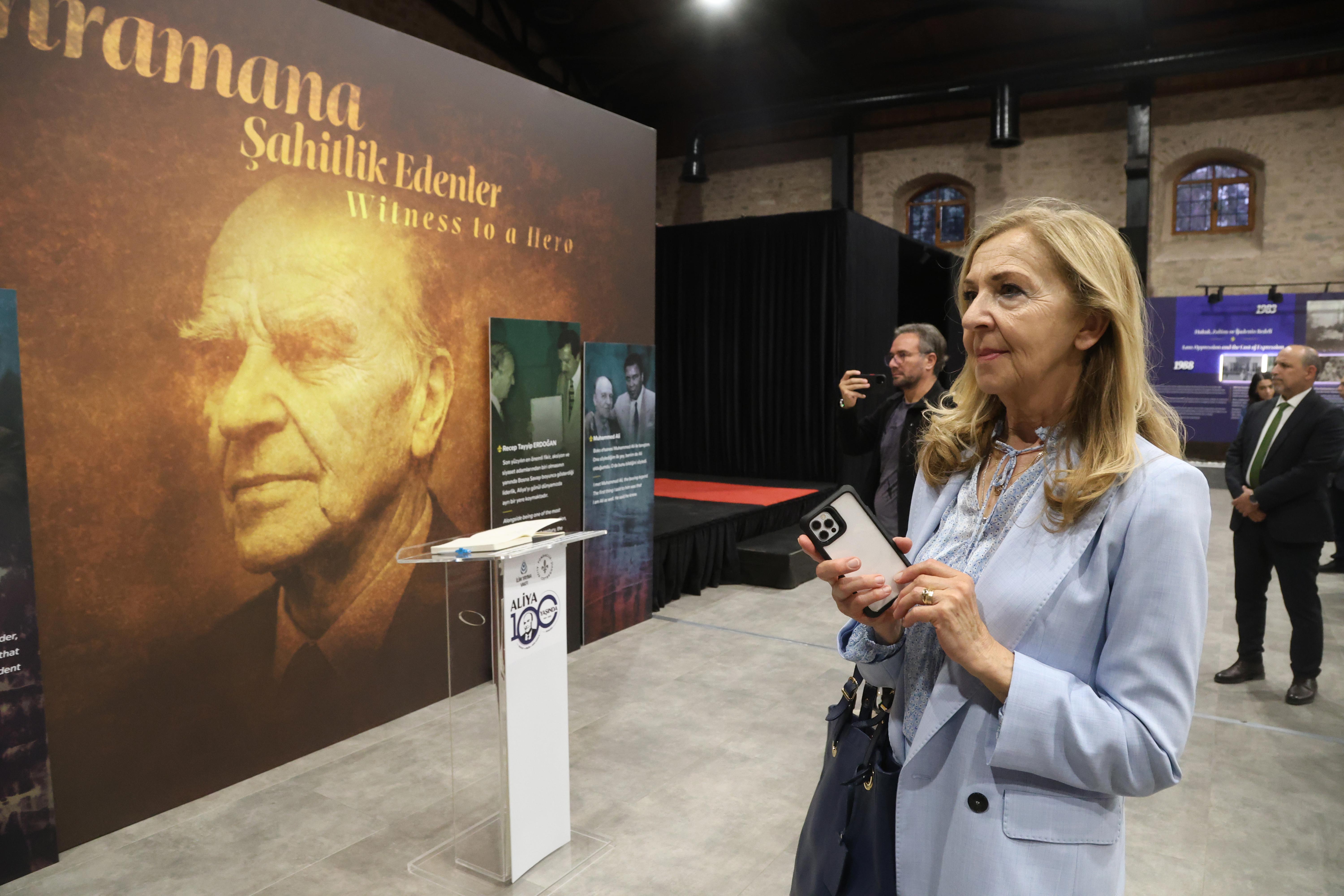 BAŞKAN ALTAY TÜM KONYALILARI “ALİYA 100 YAŞINDA: HAYAT, FİKİR, MÜCADELE” SERGİSİ’Nİ GÖRMEYE DAVET ETTİ