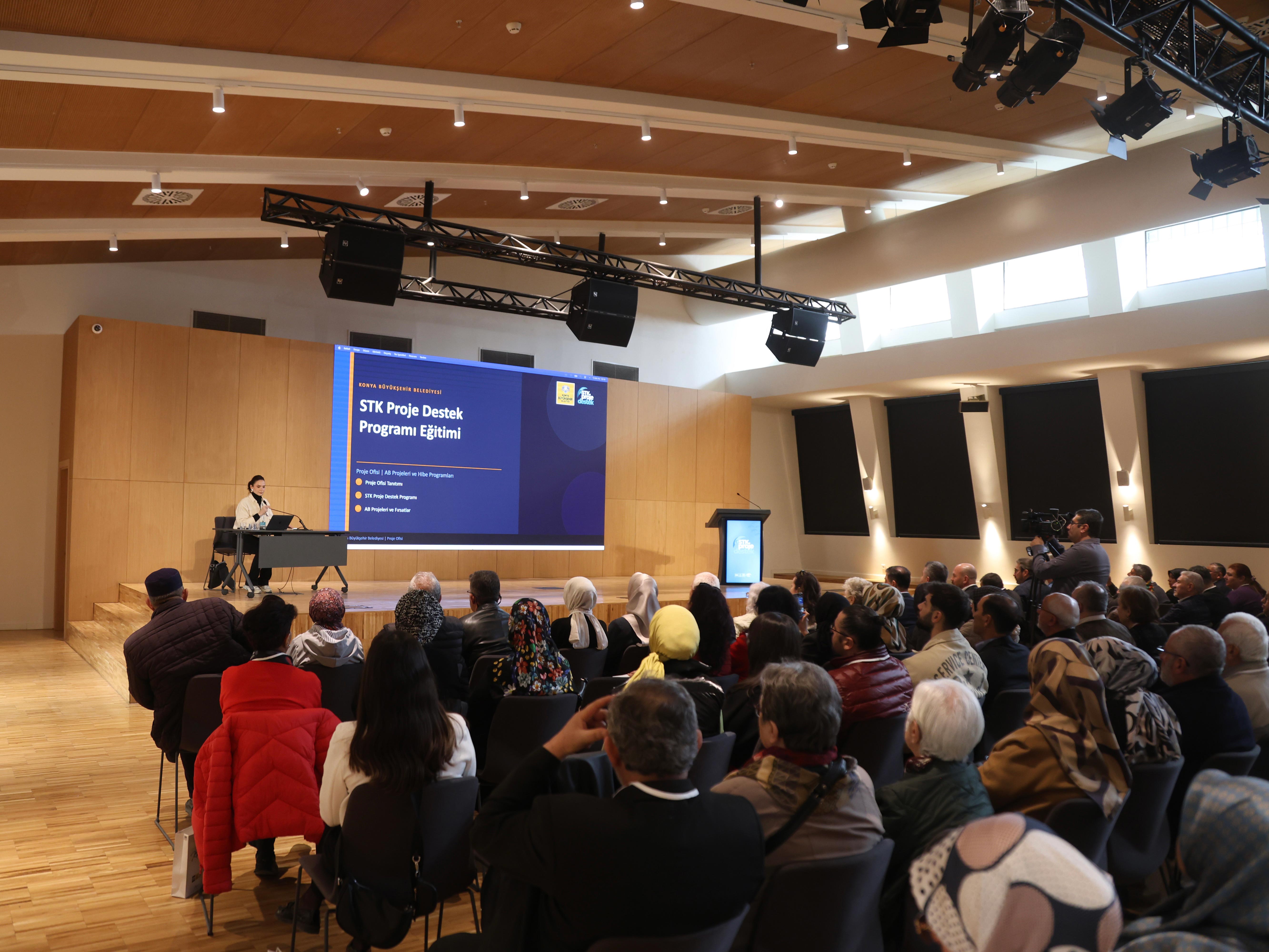 KONYA BÜYÜKŞEHİR BELEDİYESİ’NDEN STK’LARA PROJE VE HİBE EĞİTİMİ