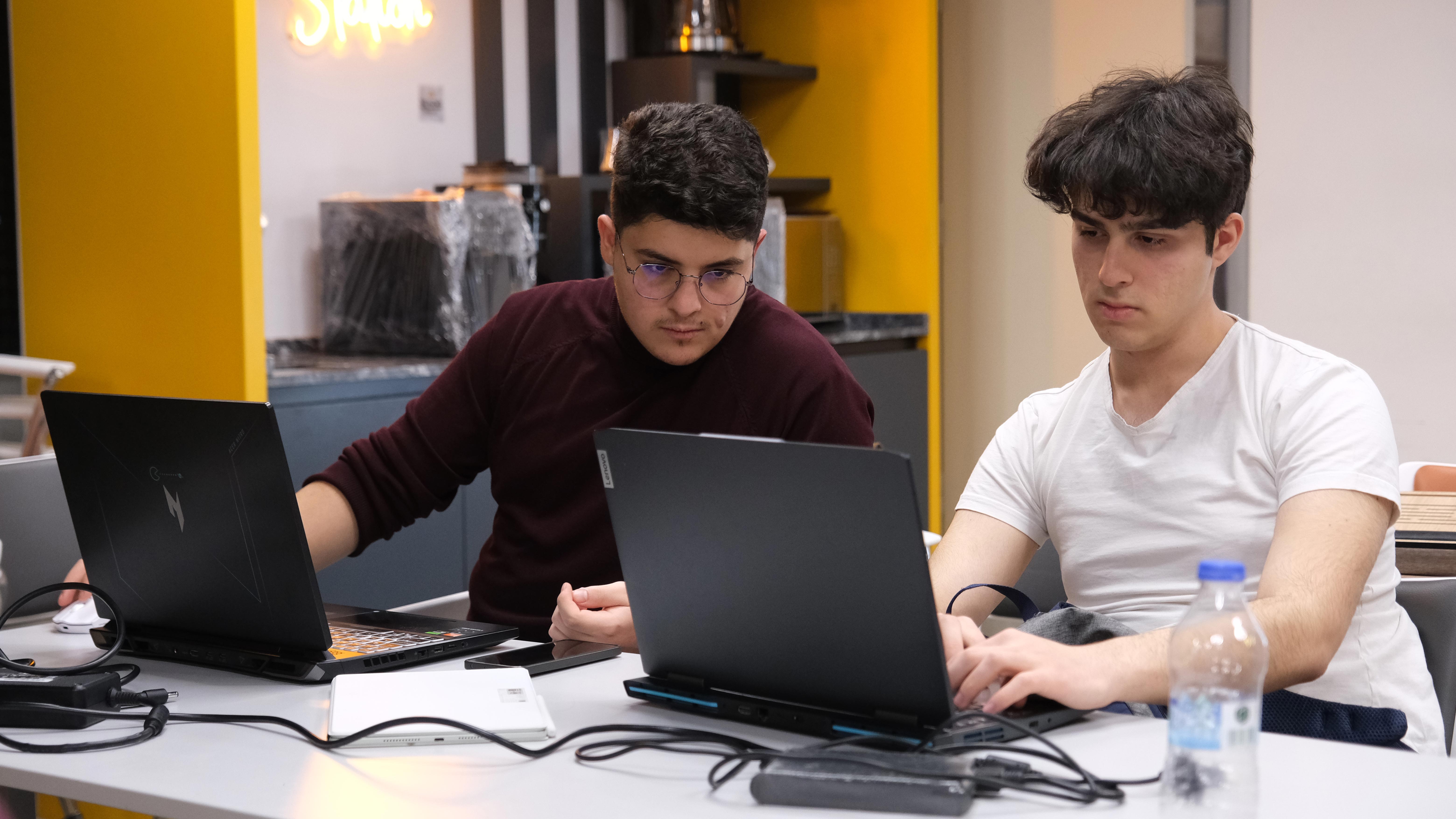 ÜNİVERSİTE GENÇLİĞİ KONYA BÜYÜKŞEHİR’İN GENÇLİK HAMLESİ DİVİZYON’LA GELİŞİYOR