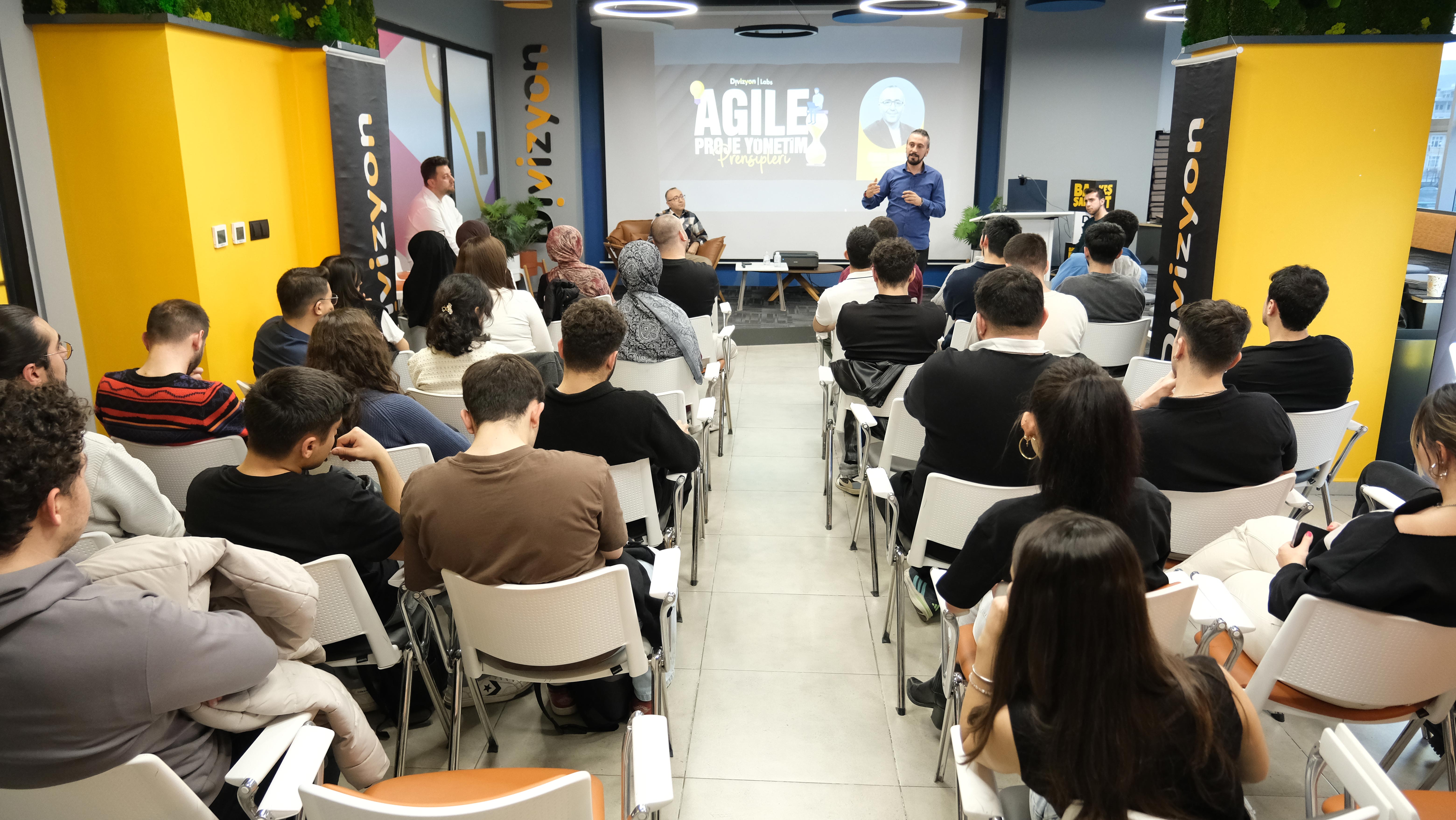 ÜNİVERSİTE GENÇLİĞİ KONYA BÜYÜKŞEHİR’İN GENÇLİK HAMLESİ DİVİZYON’LA GELİŞİYOR