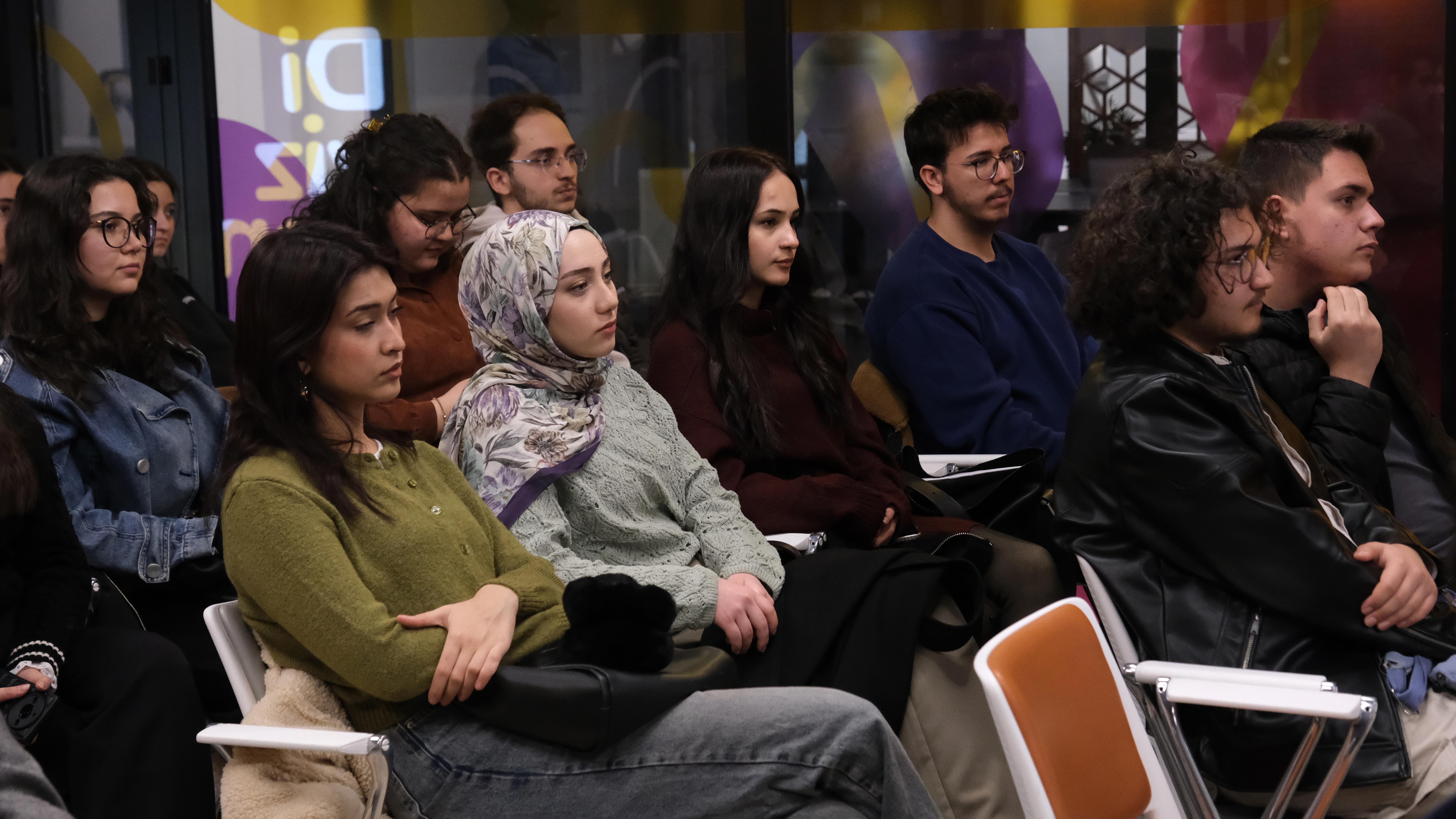 ÜNİVERSİTE GENÇLİĞİ KONYA BÜYÜKŞEHİR’İN GENÇLİK HAMLESİ DİVİZYON’LA GELİŞİYOR