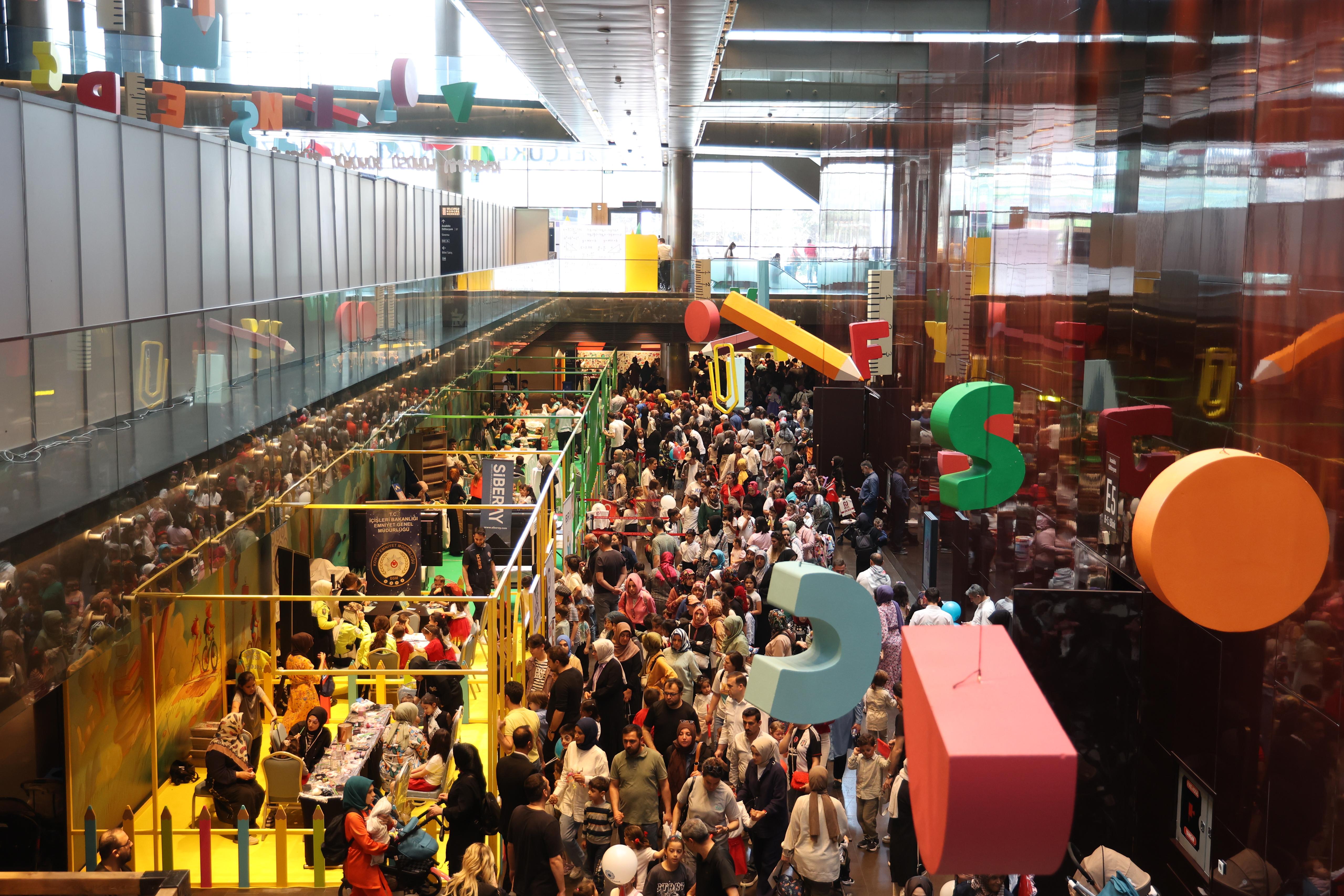 BAŞKAN ALTAY TÜM MİNİK OKURLARI VE AİLELERİ 2. KONYA ÇOCUK KİTAP GÜNLERİ’NE DAVET ETTİ