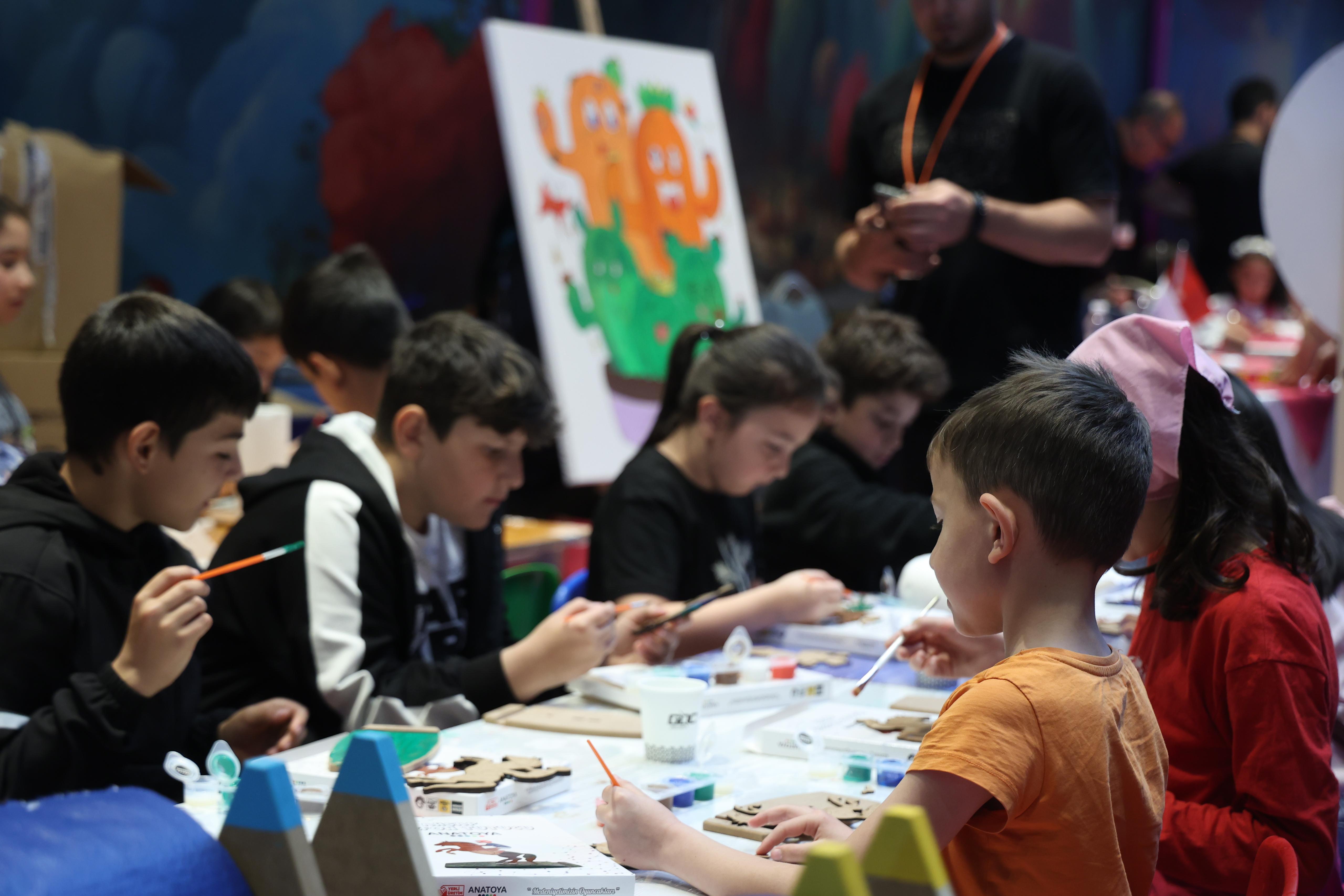 BAŞKAN ALTAY TÜM MİNİK OKURLARI VE AİLELERİ 2. KONYA ÇOCUK KİTAP GÜNLERİ’NE DAVET ETTİ