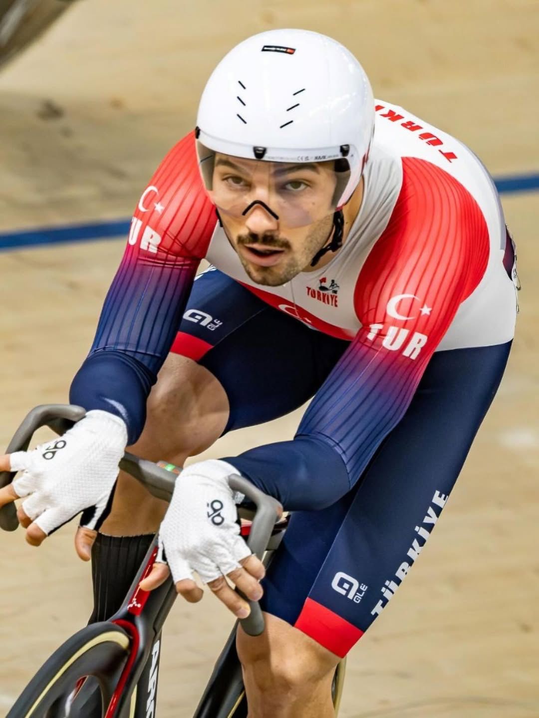 BİSİKLETTE KONYA BÜYÜKŞEHİR RÜZGARI SÜRÜYOR