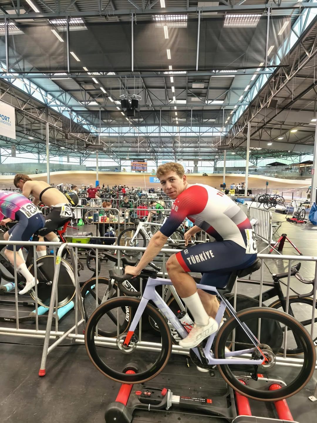 BİSİKLETTE KONYA BÜYÜKŞEHİR RÜZGARI SÜRÜYOR