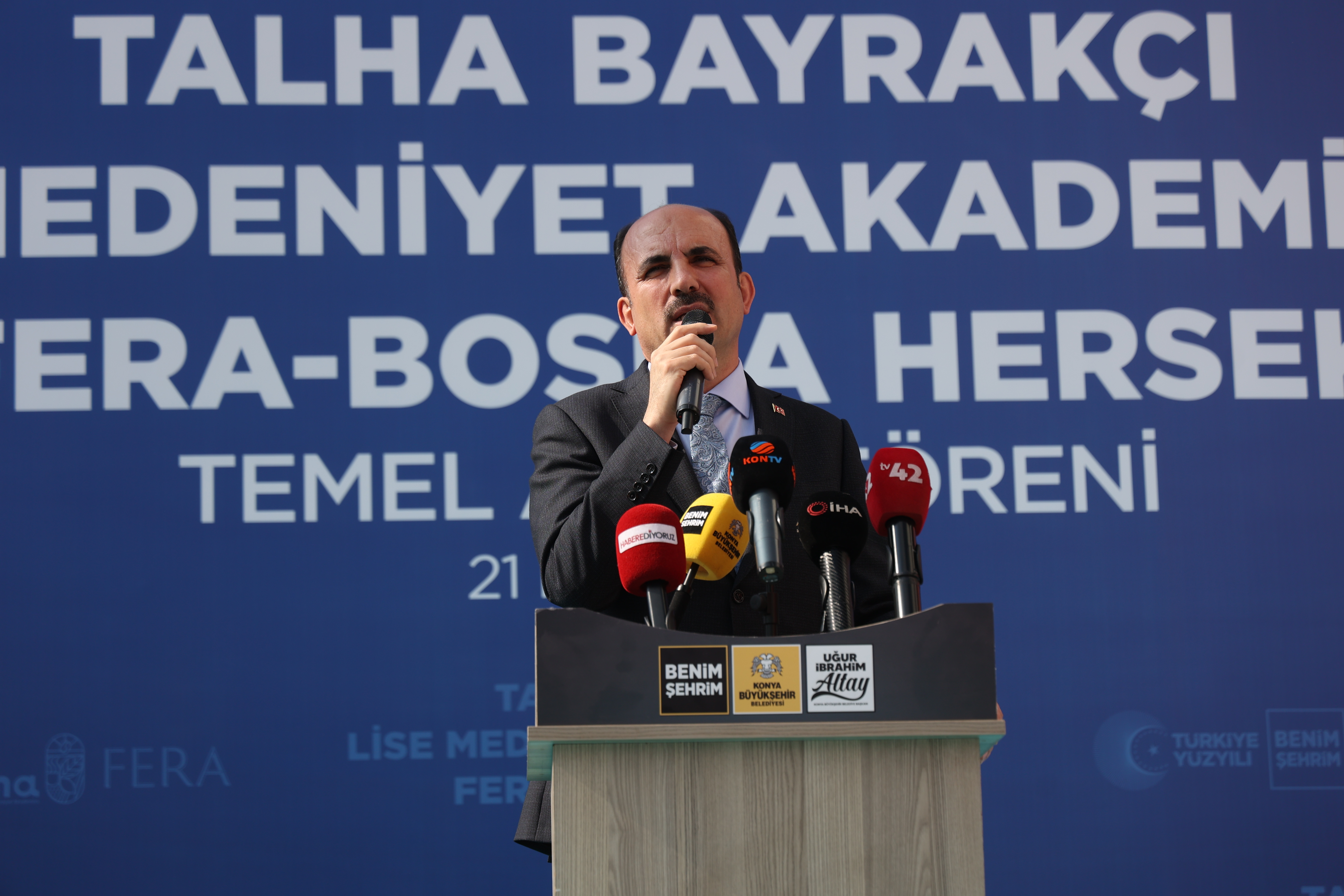 BAŞKAN ALTAY, TALHA BAYRAKÇI LİMA’NIN İŞ BAŞLANGICINI YAPARAK, BOSNA HERSEK FERA’NIN TEMELİNİ ATTI