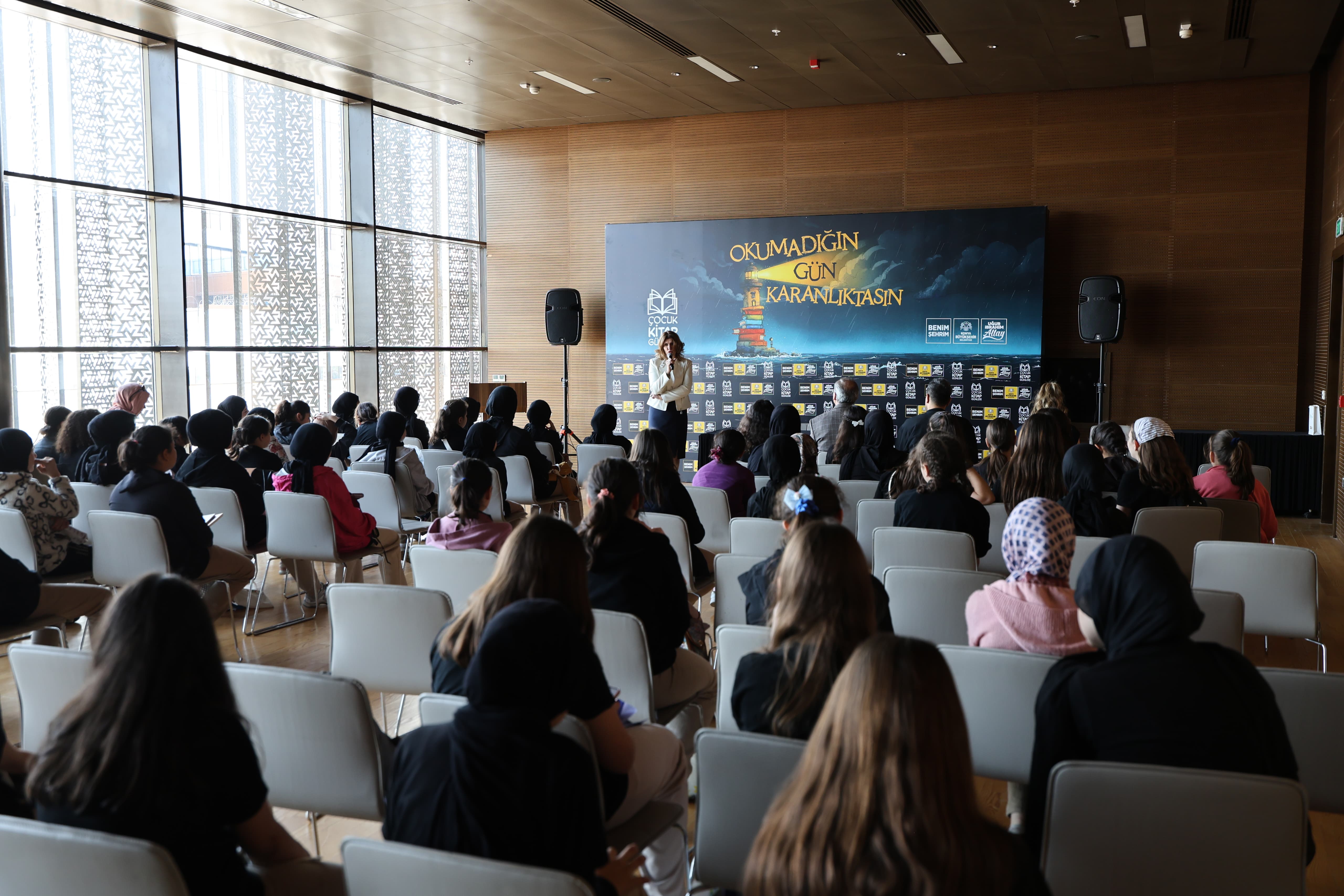 BAŞKAN ALTAY TÜM MİNİK OKURLARI VE AİLELERİ 2. ÇOCUK KİTAP GÜNLERİ’NE DAVET ETTİ