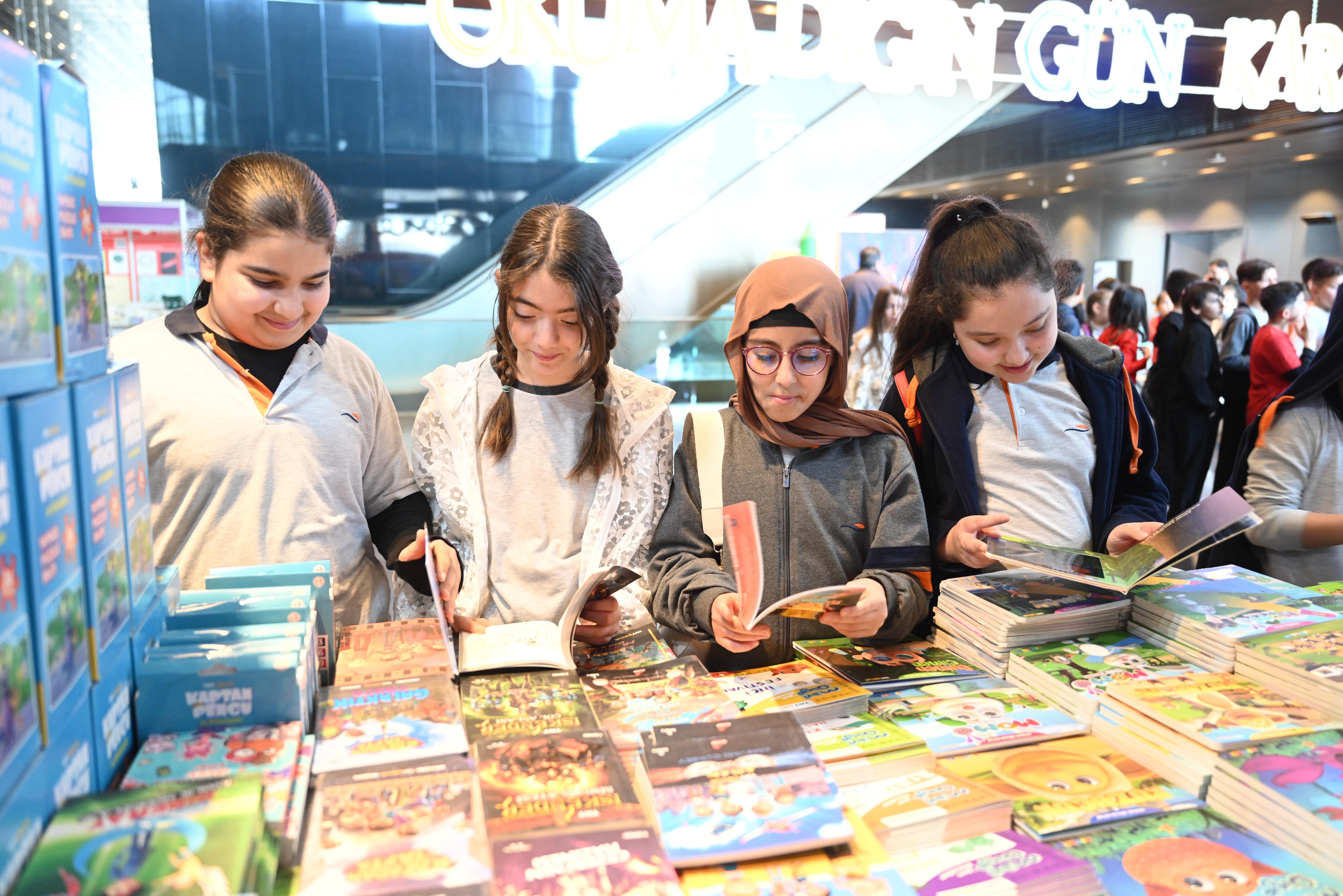 BAŞKAN ALTAY TÜM MİNİK OKURLARI VE AİLELERİ 2. ÇOCUK KİTAP GÜNLERİ’NE DAVET ETTİ