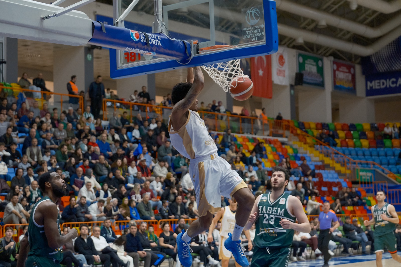 KONYA BÜYÜKŞEHİR, PLAY-OFF ÇEYREK FİNALİNDE FENERBAHÇE KOLEJİ İLE EŞLEŞTİ