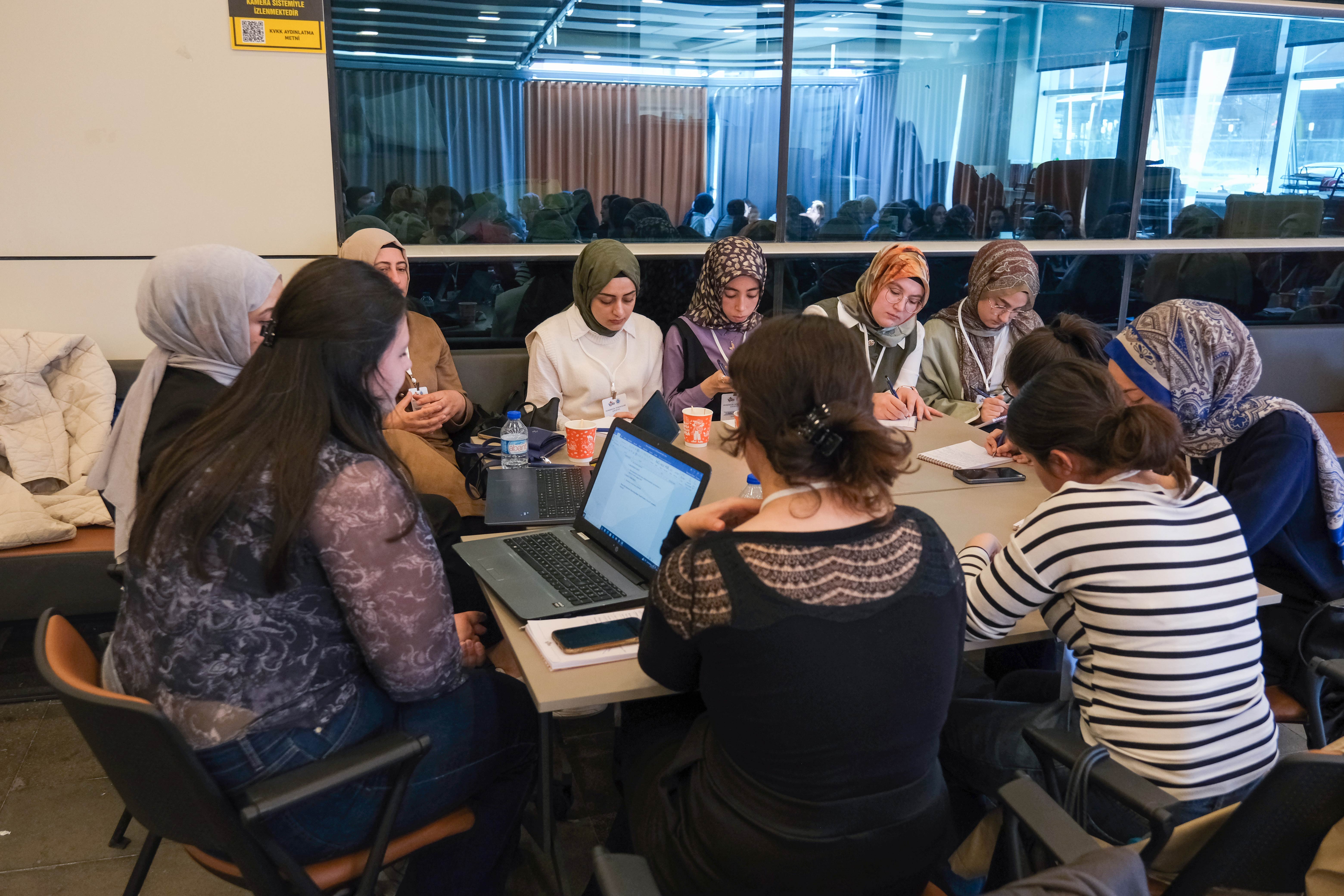 BÜYÜKŞEHİR GENÇLİK MECLİSİ VE NEÜ TARAFINDAN “HEMŞİRELİK ÖĞRENCİLERİ ÇALIŞTAYI” DÜZENLENDİ