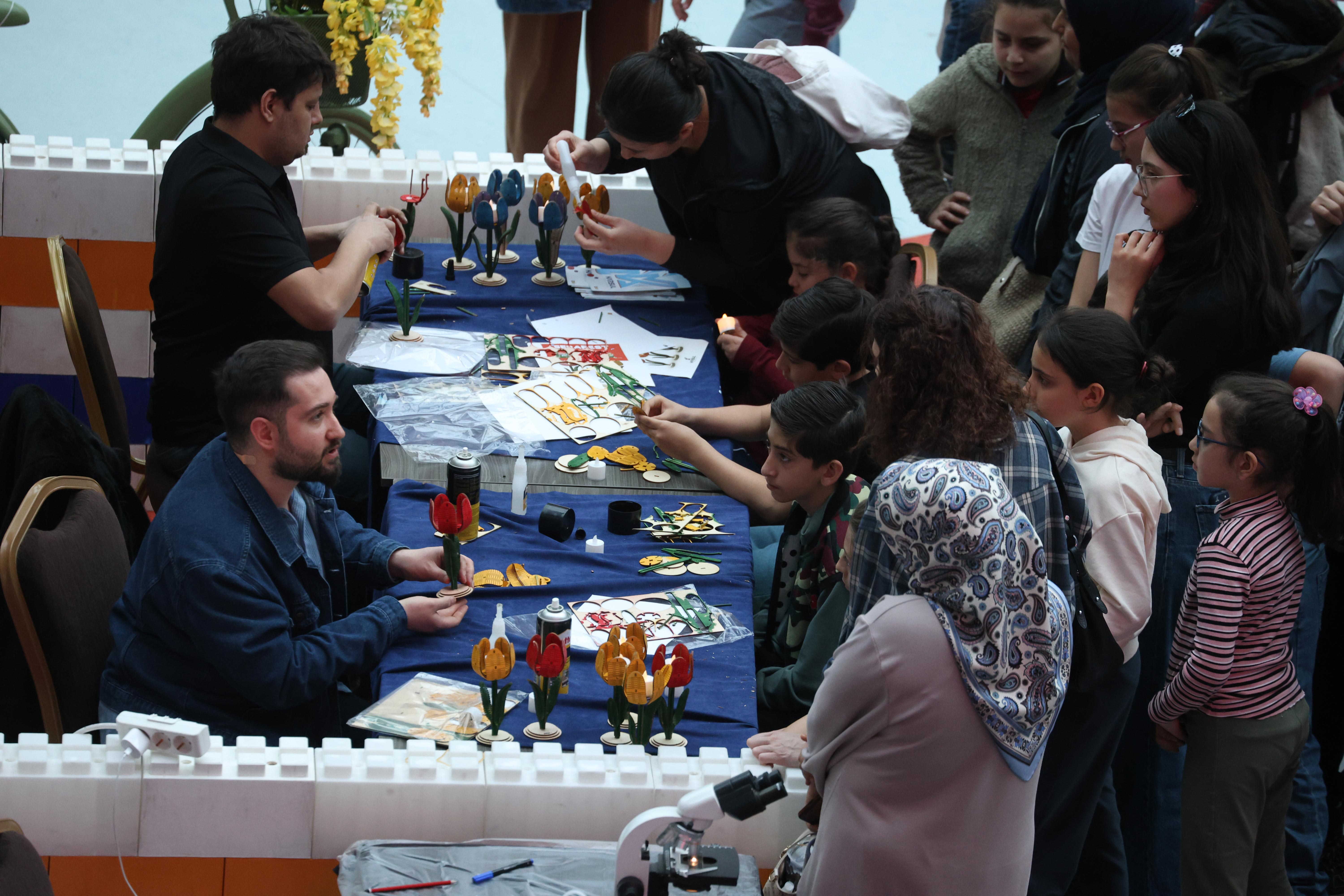 KONYA BİLİM MERKEZİ “SERAFEST” İLE ÇOCUKLARI BİLİM VE DOĞAYLA BULUŞTURUYOR