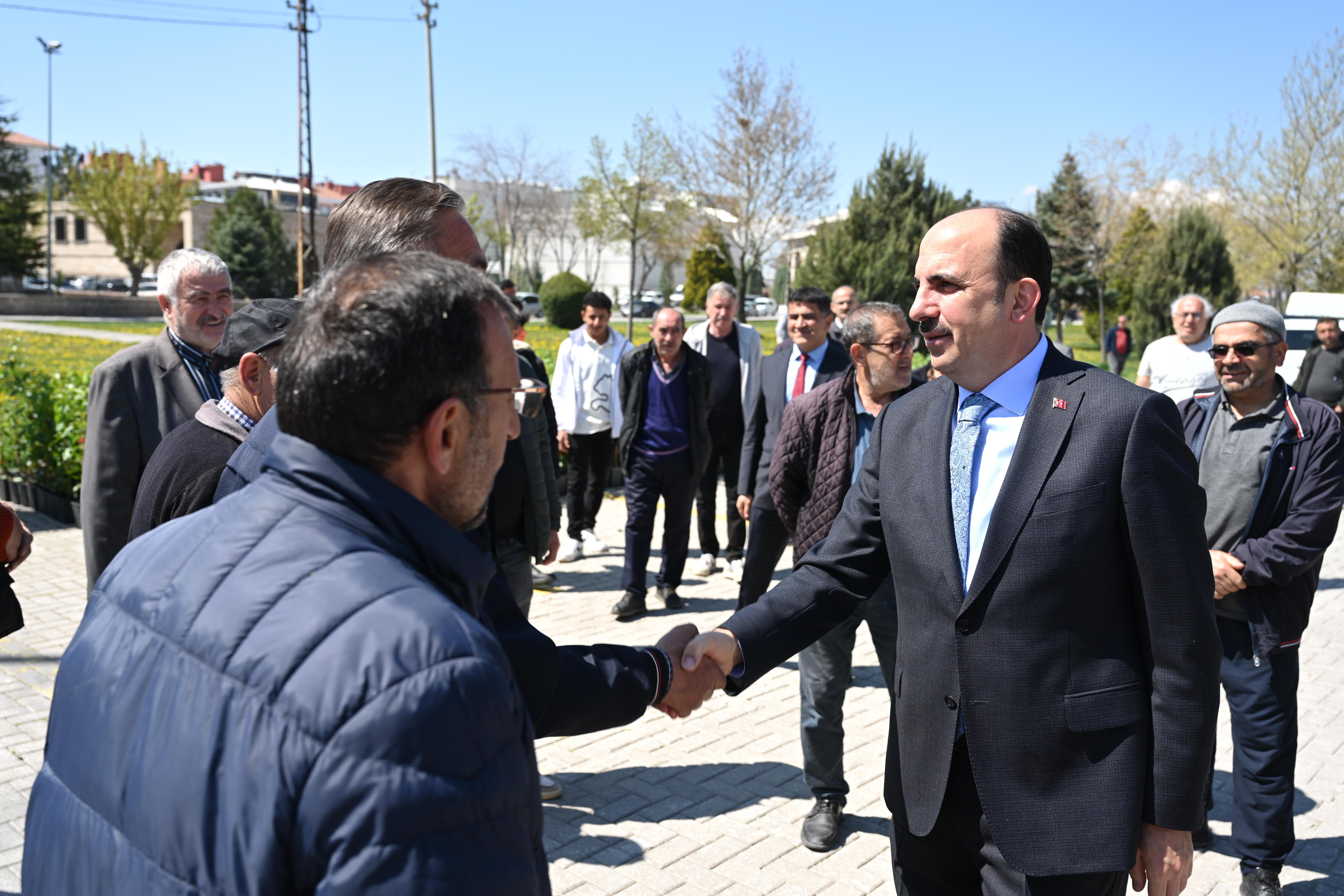 BAŞKAN ALTAY: “BU YIL ÇİFTÇİMİZE 31.420 MEYVE FİDANI DESTEĞİNDE BULUNDUK”