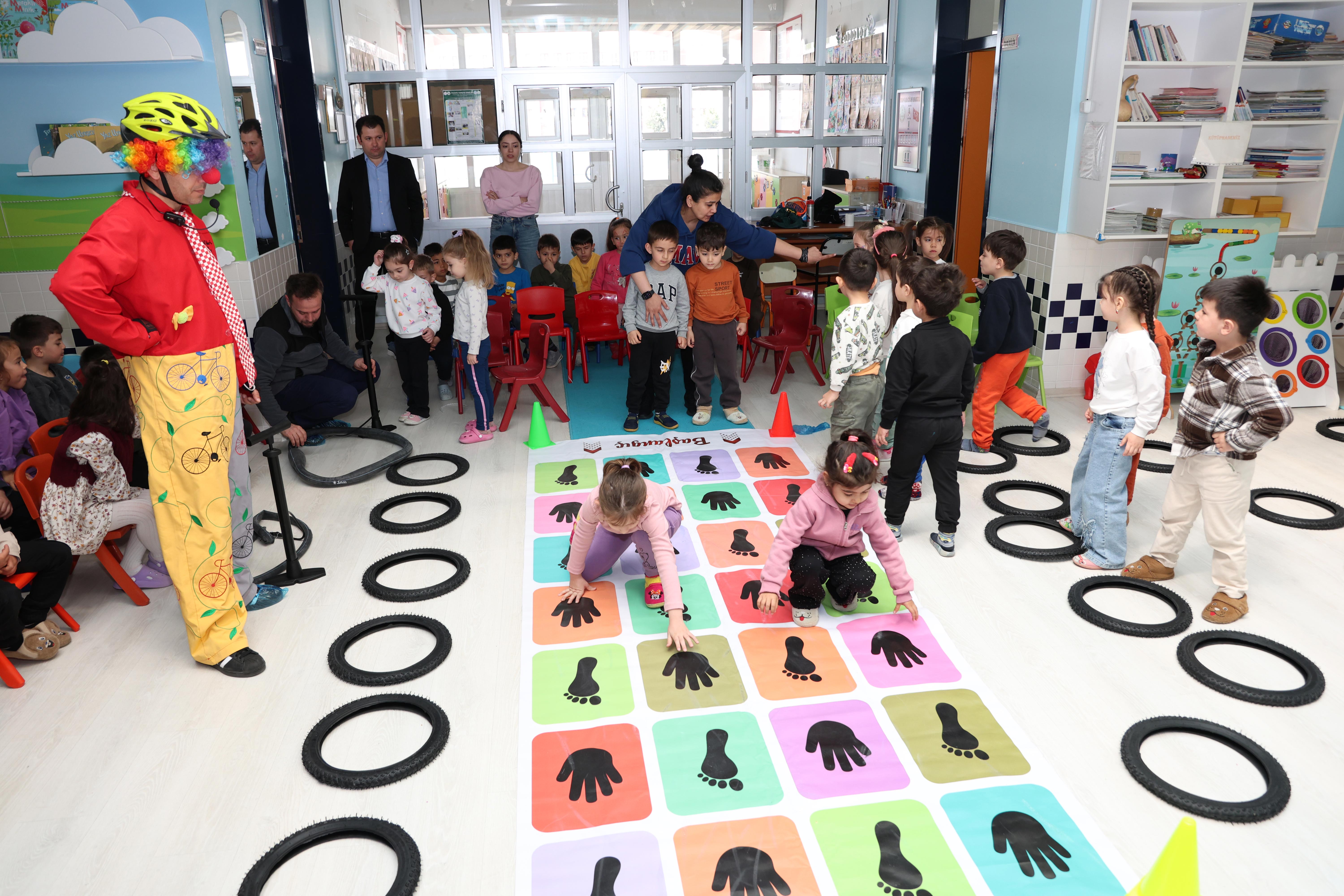 BAŞKAN ALTAY: “ÇOCUKLARIMIZDA BİSİKLETLİ YAŞAM KÜLTÜRÜNÜ YAYGINLAŞTIRMAK İÇİN ÇALIŞIYORUZ”