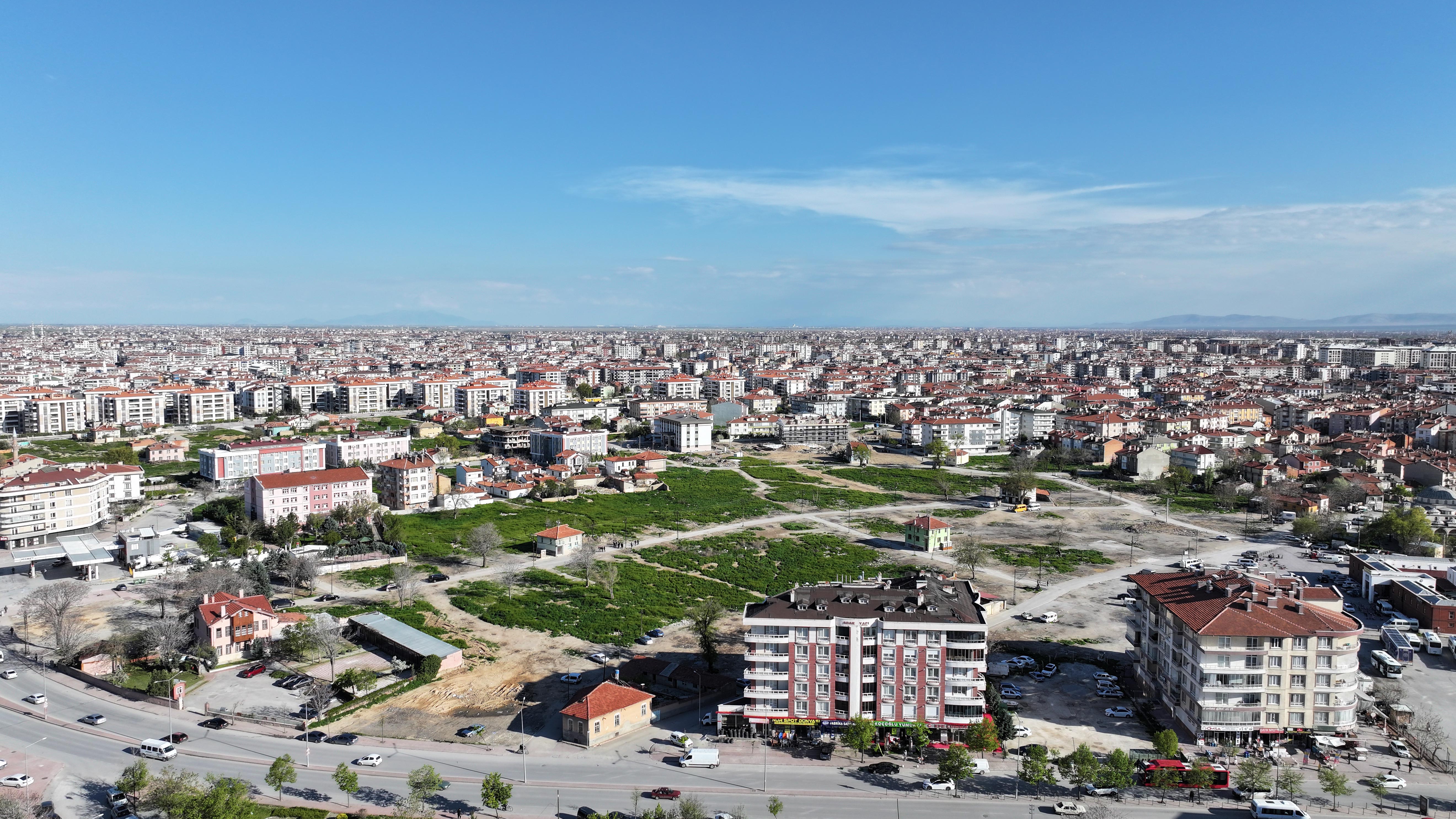 BAŞKAN ALTAY, BAŞKAN KILCA VE GENEL MÜDÜR YILMAZ AKÇEŞME KENTSEL DÖNÜŞÜM ALANI VE KADINLAR PAZARI’NI İNCELEDİ