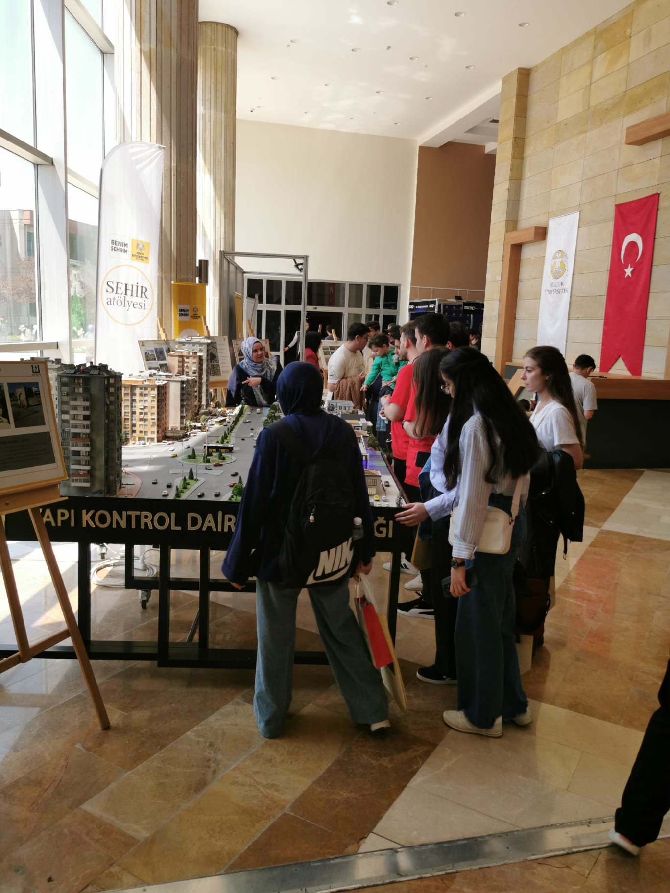 BÜYÜKŞEHİR ŞEHİR ESTETİĞİ ATÖLYESİ BÖLGESEL KARİYER FUARI’NA KATILDI