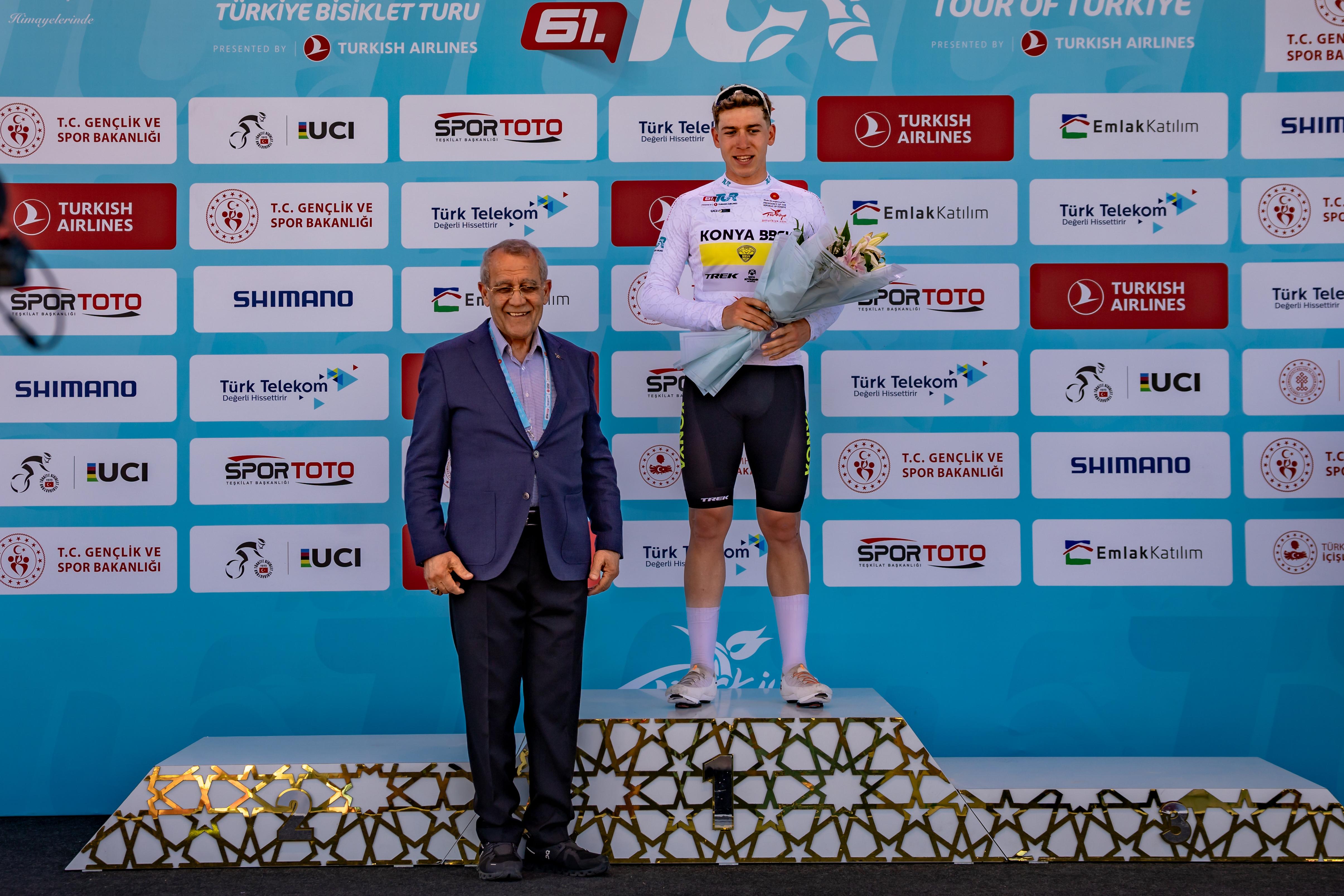 BÜYÜKŞEHİRLİ MUSTAFA TARAKÇI, 61. CUMHURBAŞKANLIĞI TÜRKİYE BİSİKLET TURU’NDA GURURLANDIRDI