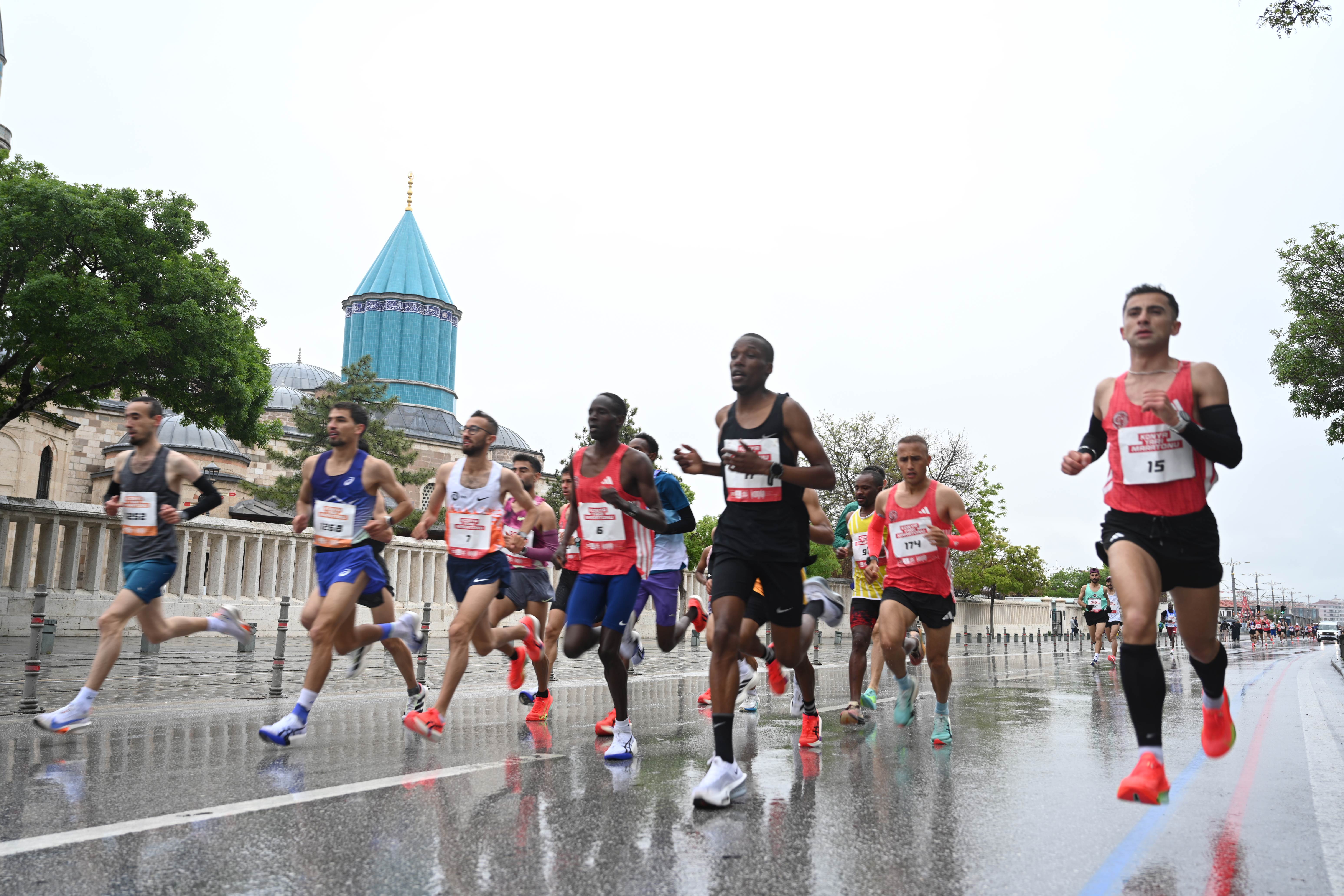5. ULUSLARARASI KONYA YARI MARATONU’NDA DÜNYANIN RİTMİ KONYA’DA ATTI