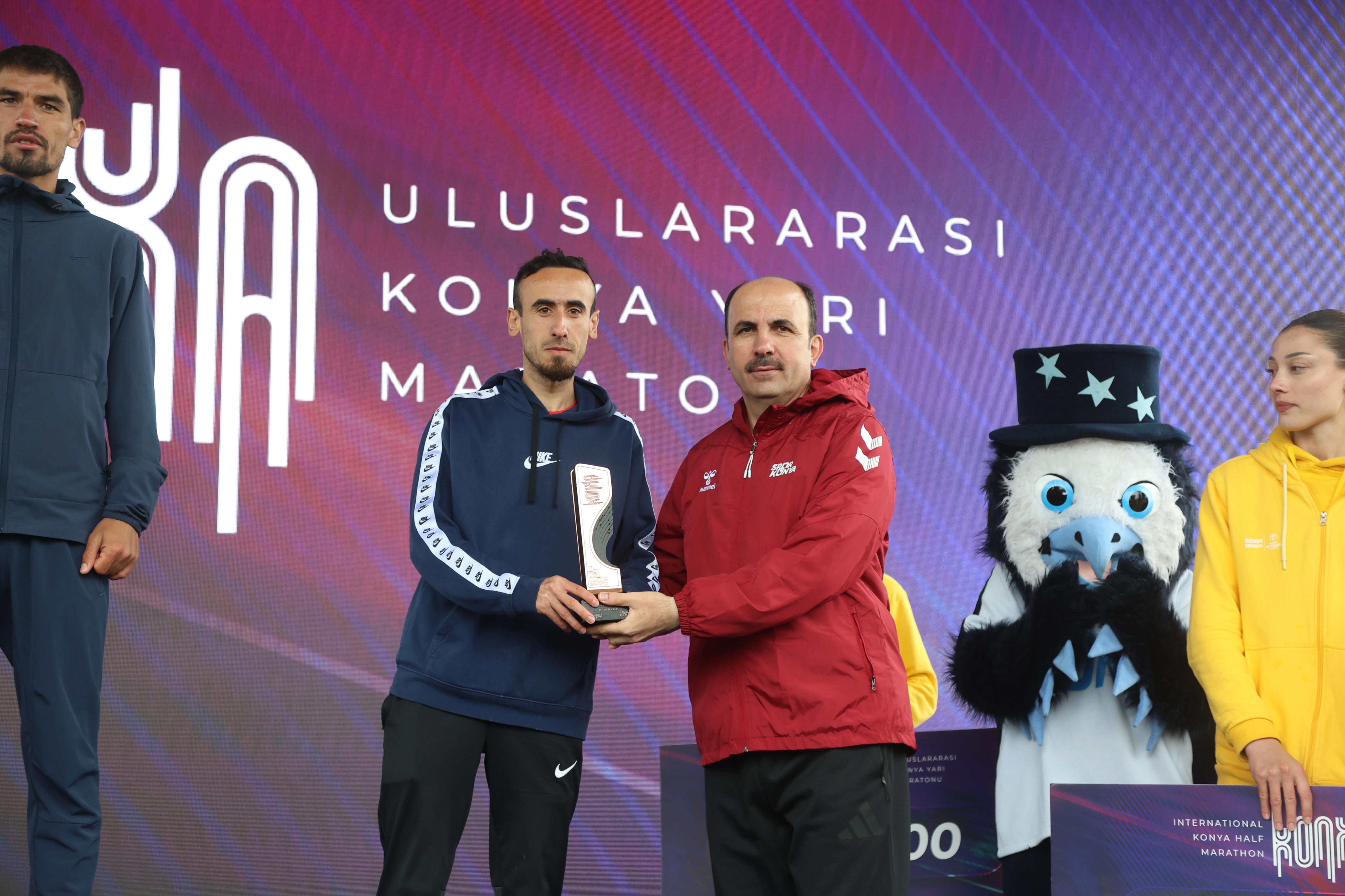 5. ULUSLARARASI KONYA YARI MARATONU’NDA DÜNYANIN RİTMİ KONYA’DA ATTI