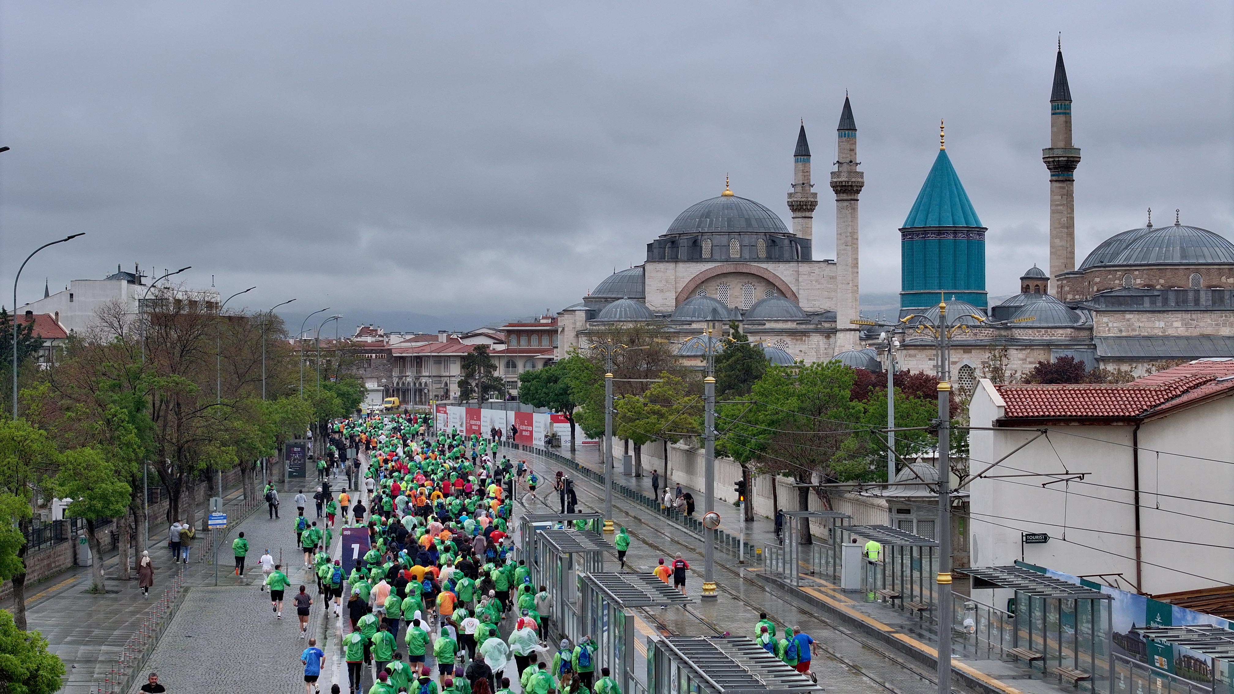 5. ULUSLARARASI KONYA YARI MARATONU’NDA DÜNYANIN RİTMİ KONYA’DA ATTI