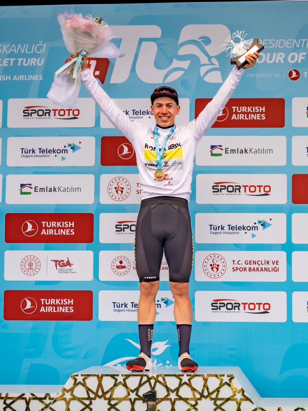 KONYA BÜYÜKŞEHİRLİ PEDALLAR, CUMHURBAŞKANLIĞI BİSİKLET TURU’NDA GÖZ DOLDURDU