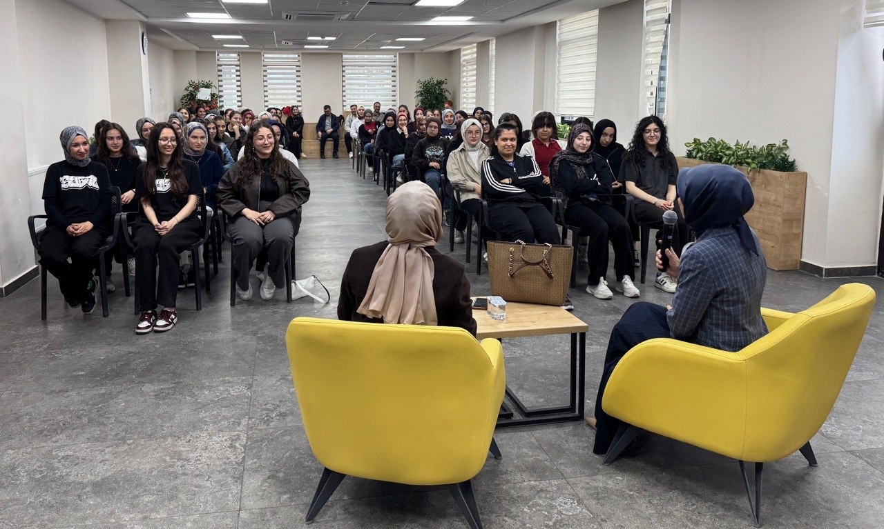 LİMA’DAN GENÇLERİN GELECEĞİNE KATKI SUNAN ETKİNLİKLER