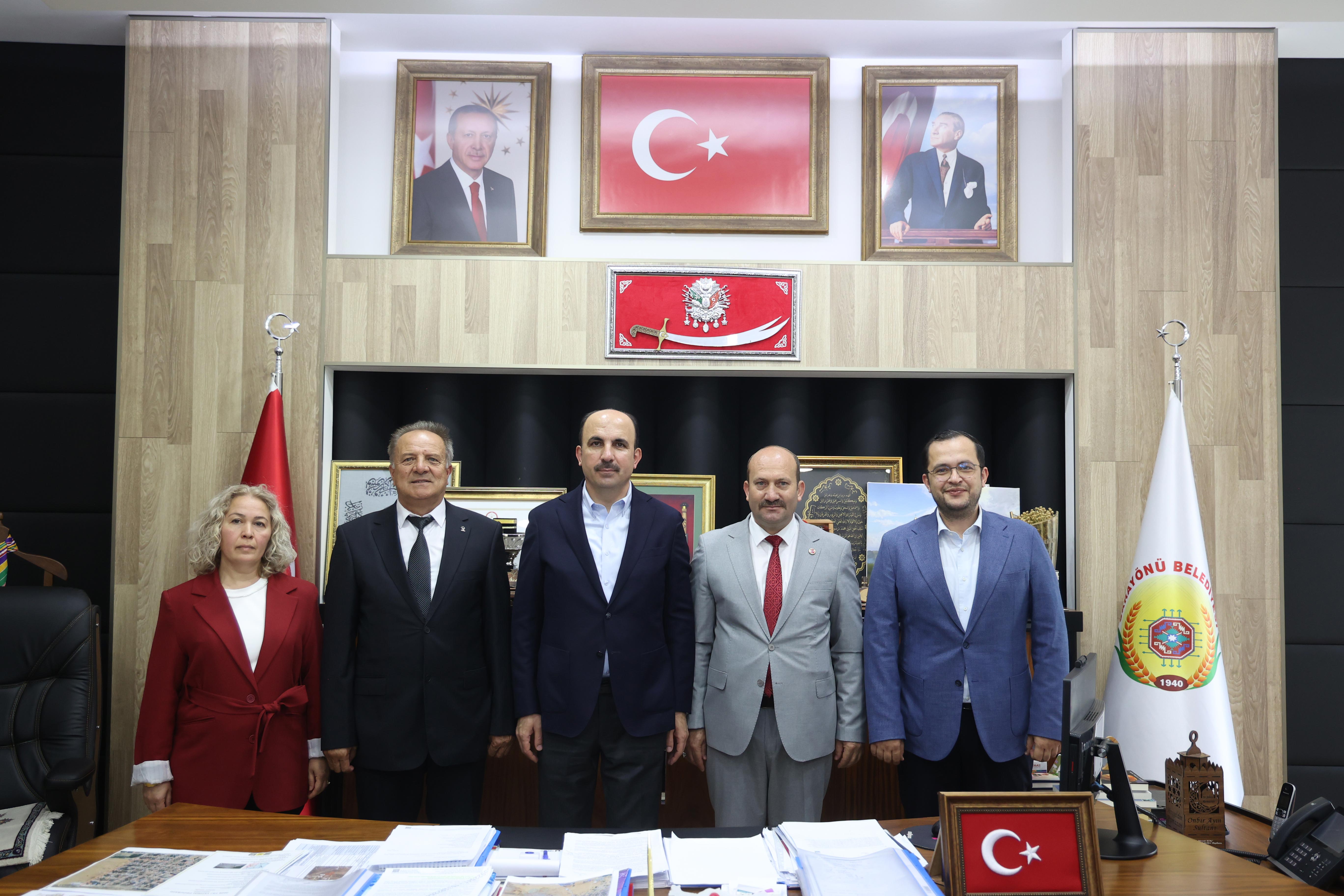 BAŞKAN ALTAY SARAYÖNÜ’NDE VATANDAŞLARLA BULUŞTU