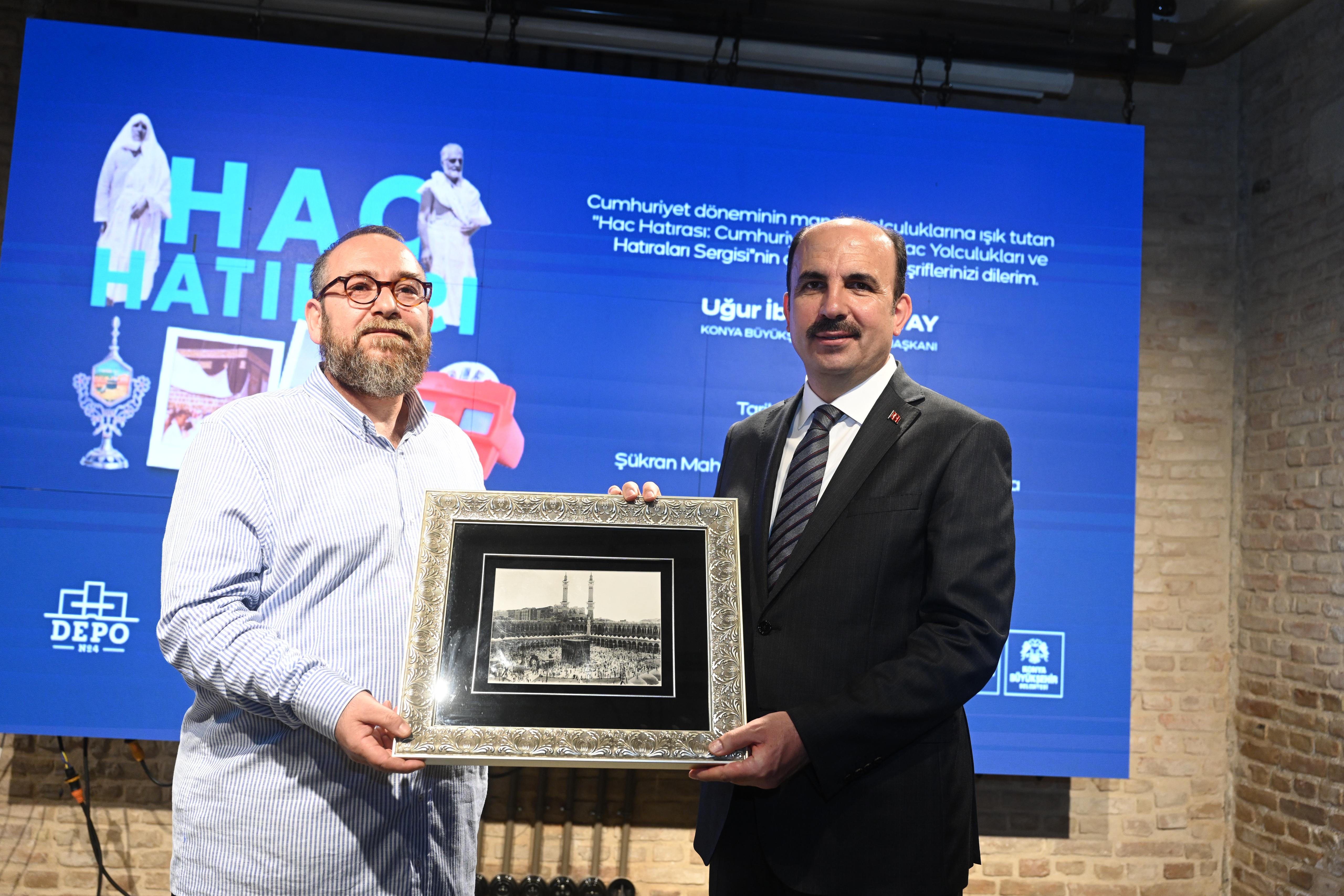 BAŞKAN ALTAY TÜM KONYALILARI “CUMHURİYET DÖNEMİ HAC YOLCULUKLARI VE HATIRALARI SERGİSİ”NE DAVET ETTİ