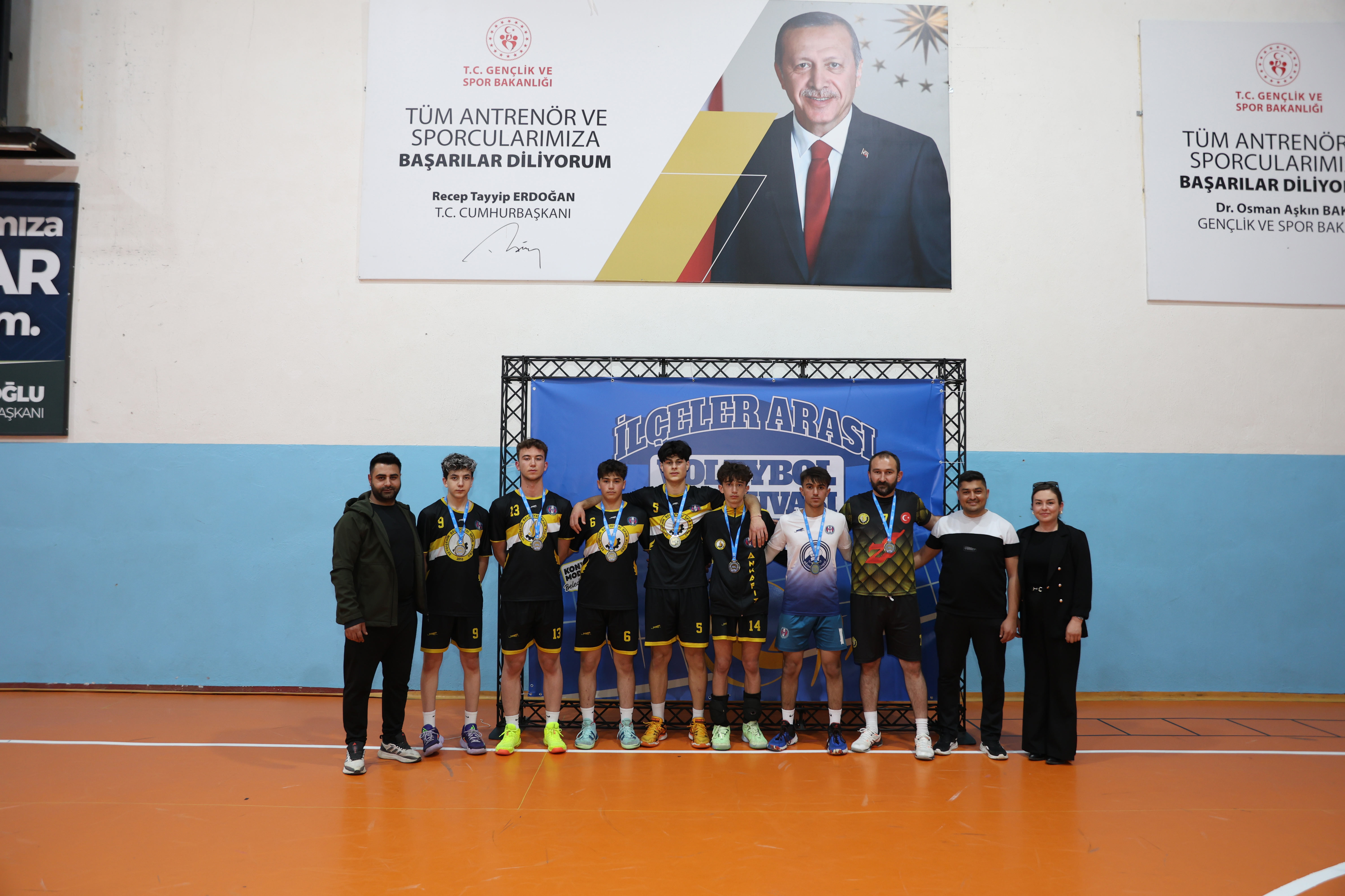 KONYA BÜYÜKŞEHİRİN VOLEYBOL TURNUVASINDA 25 İLÇEDE 2.460 SPORCU HEYECANA ORTAK OLUYOR