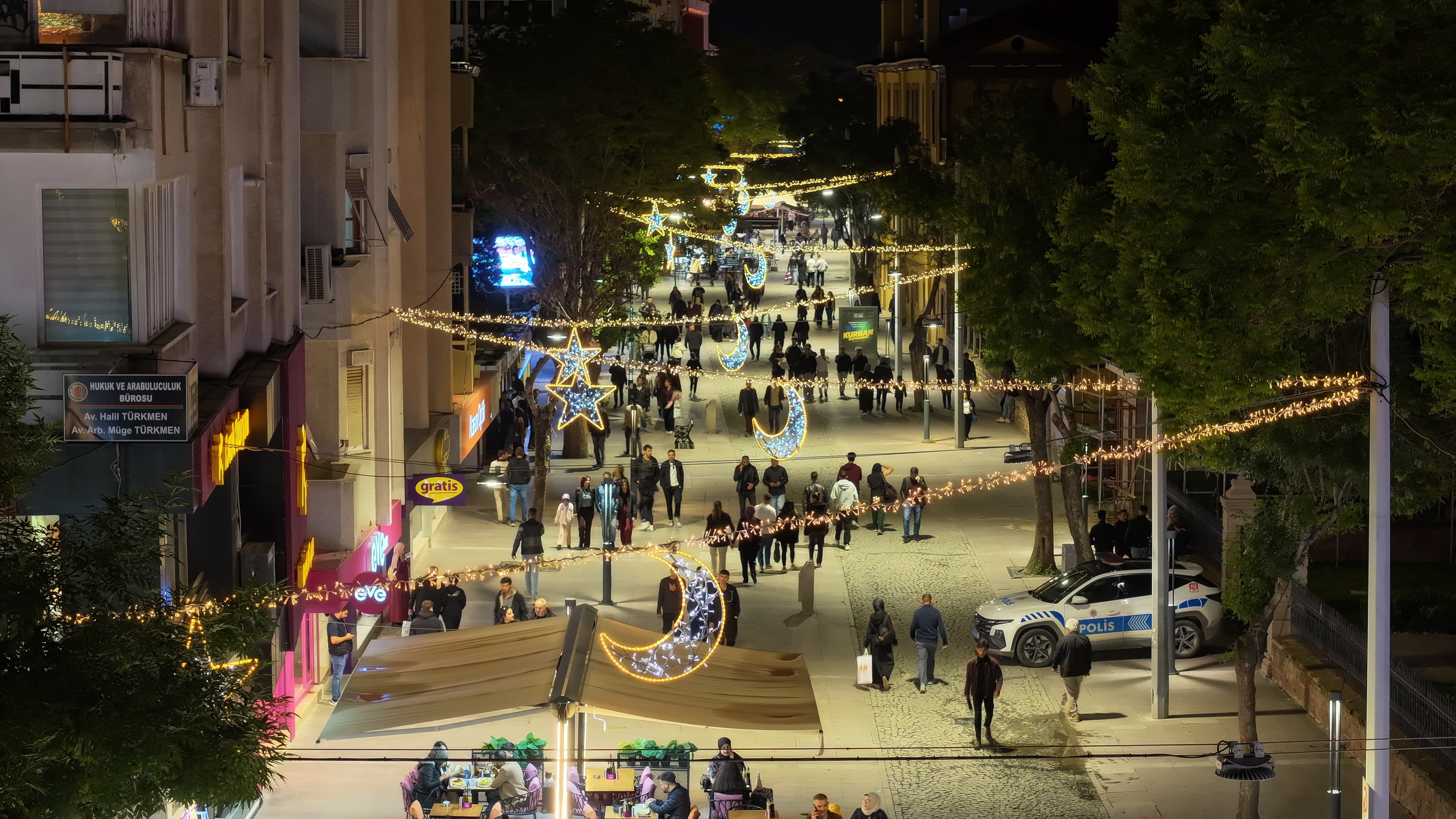 KONYA BÜYÜKŞEHİR KURBAN BAYRAMI COŞKUSUNU ŞEHİR SÜSLEMELERİNE YANSITTI