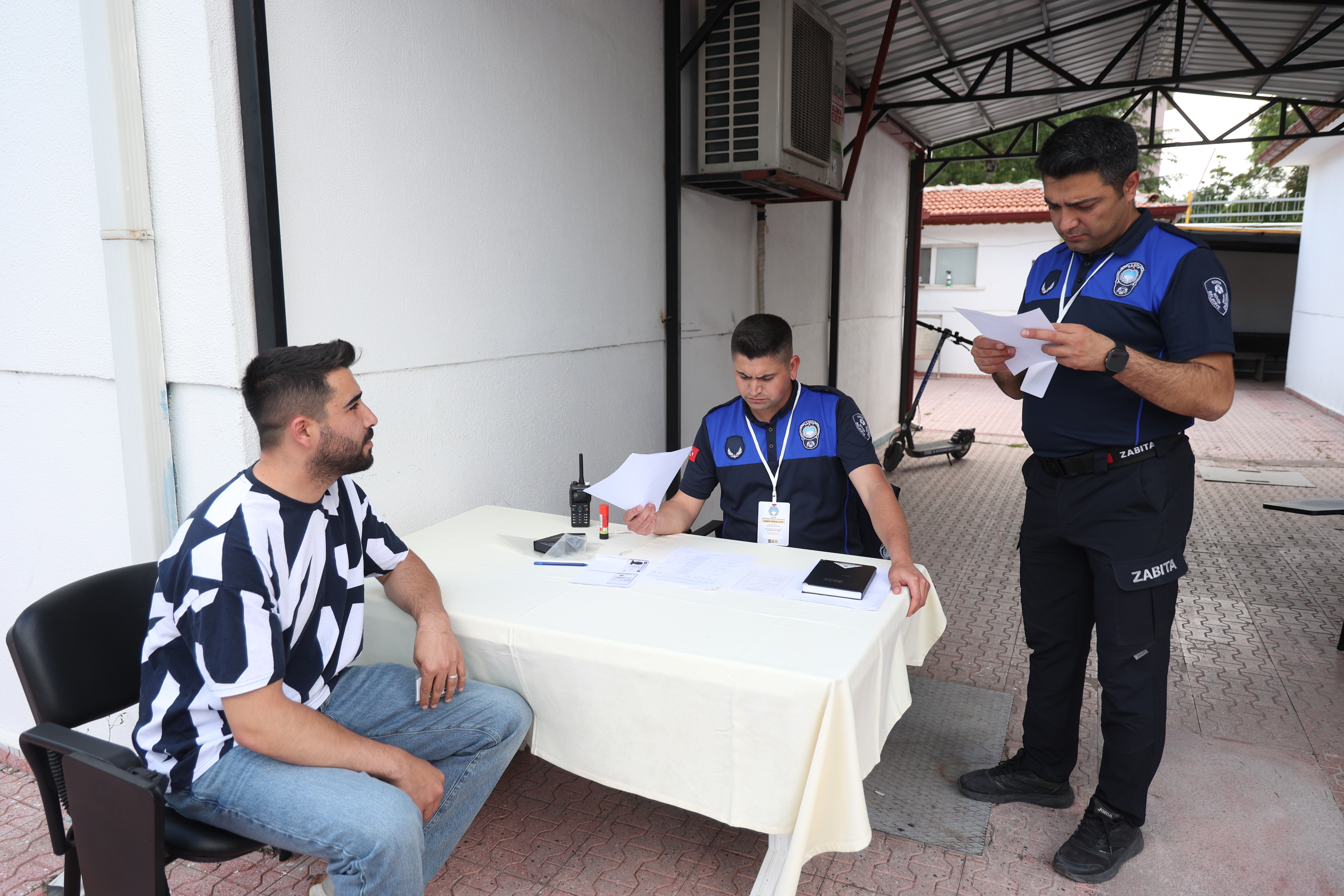 KONYA BÜYÜKŞEHİR’DE ZABITA MEMURU ALIMI İÇİN BAŞVURULAR DEVAM EDİYOR