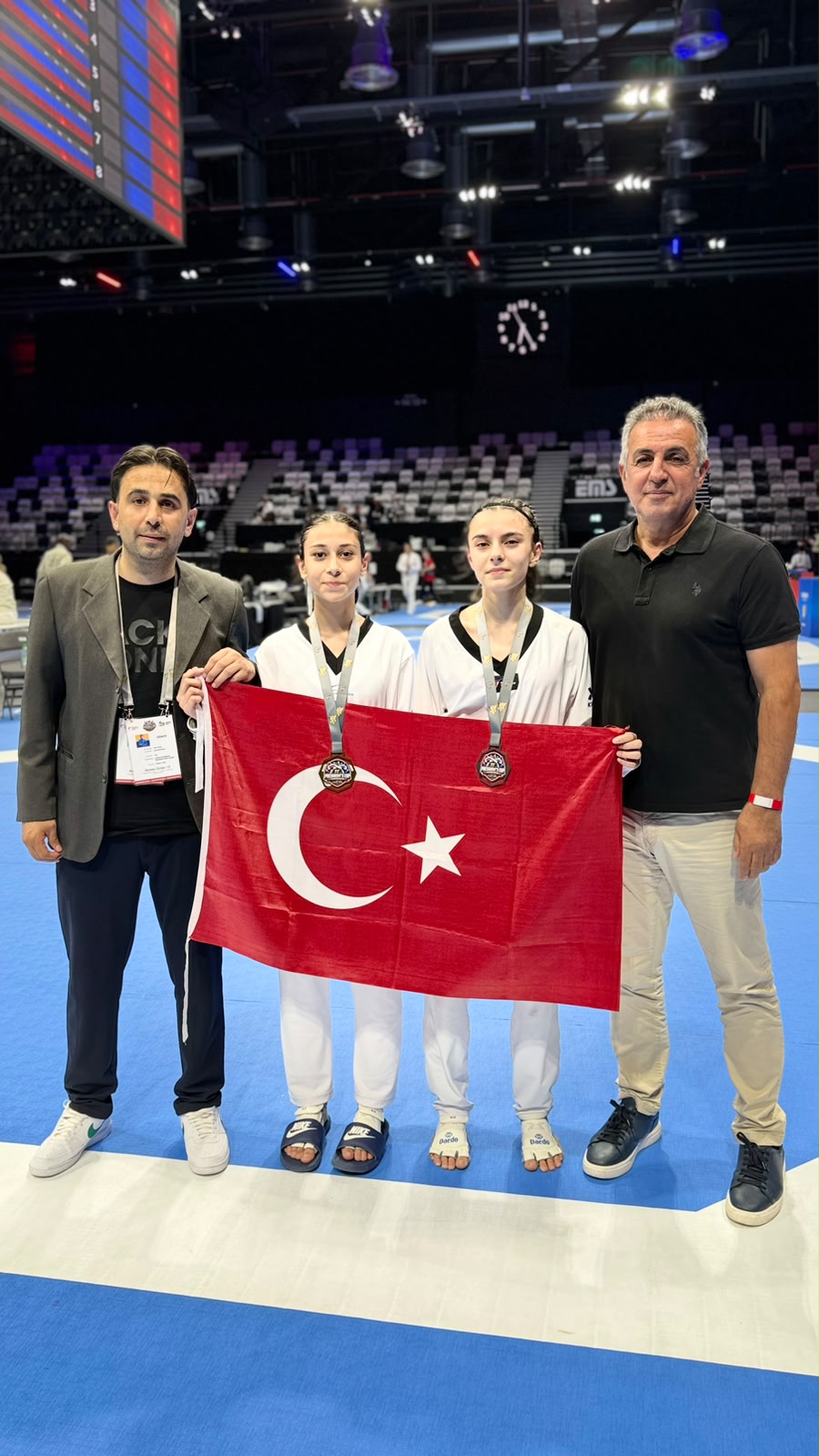 BAŞKAN ALTAY, ÜLKEMİZİ GURURLANDIRAN KONYA BÜYÜKŞEHİR BELEDİYESPORLU TEKVANDOCULARI TEBRİK ETTİ