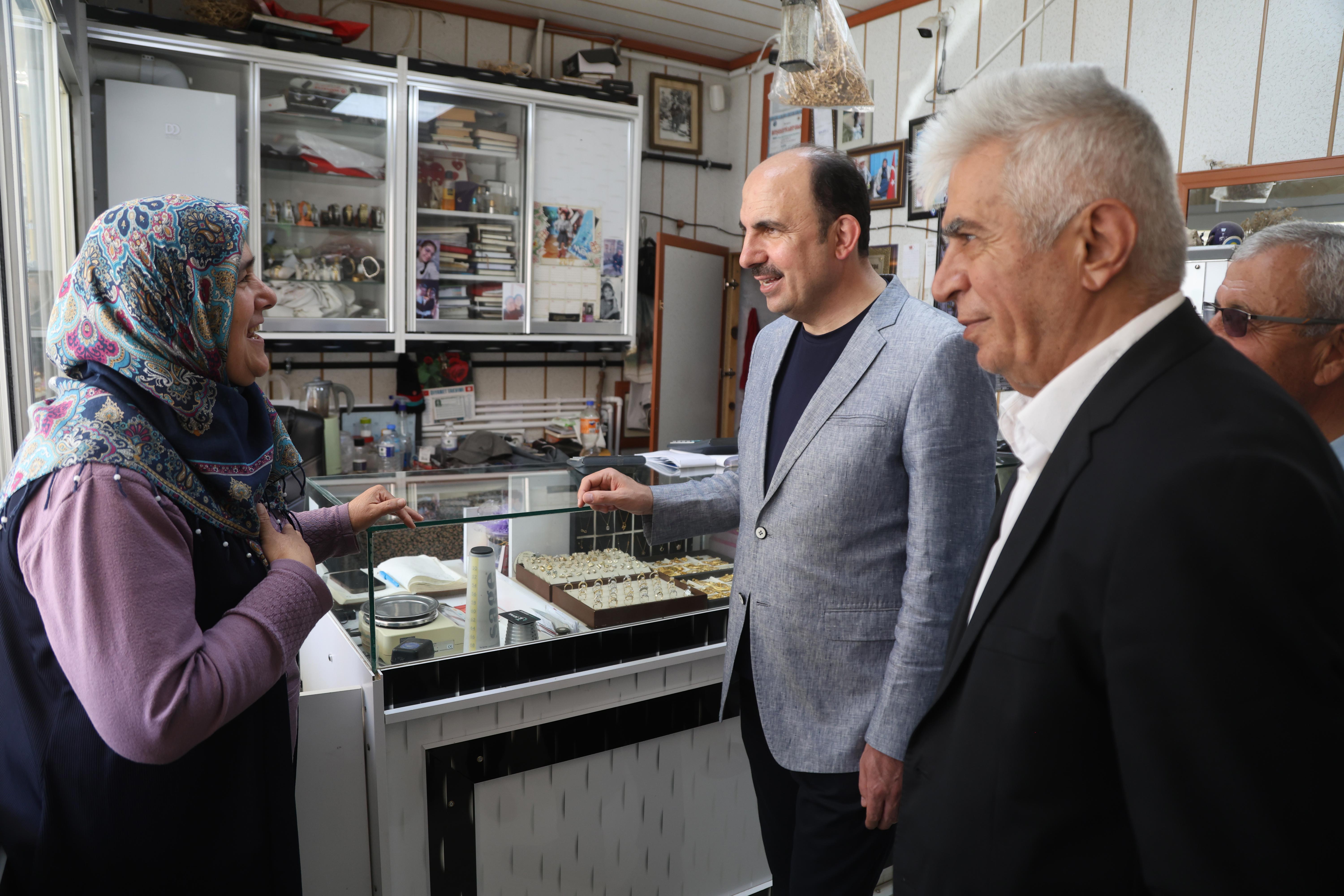 BAŞKAN ALTAY HÜYÜK VE DERBENT’TE ESNAFLA, VATANDAŞLA VE GENÇLERLE BULUŞTU
