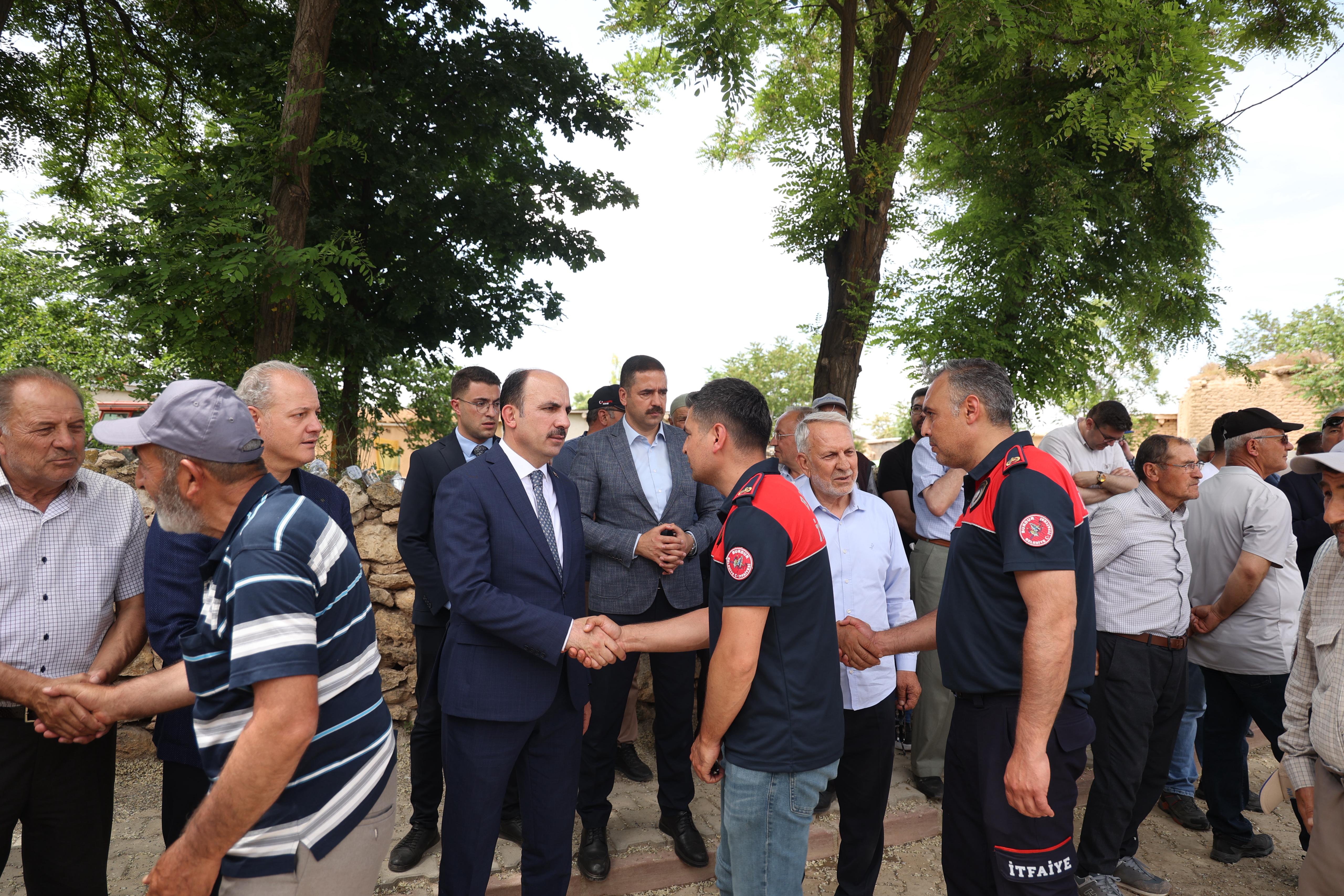 ŞEHİT İTFAİYE ERİMİZ MEHMET TEKELİ SON YOLCULUĞUNA UĞURLANDI
