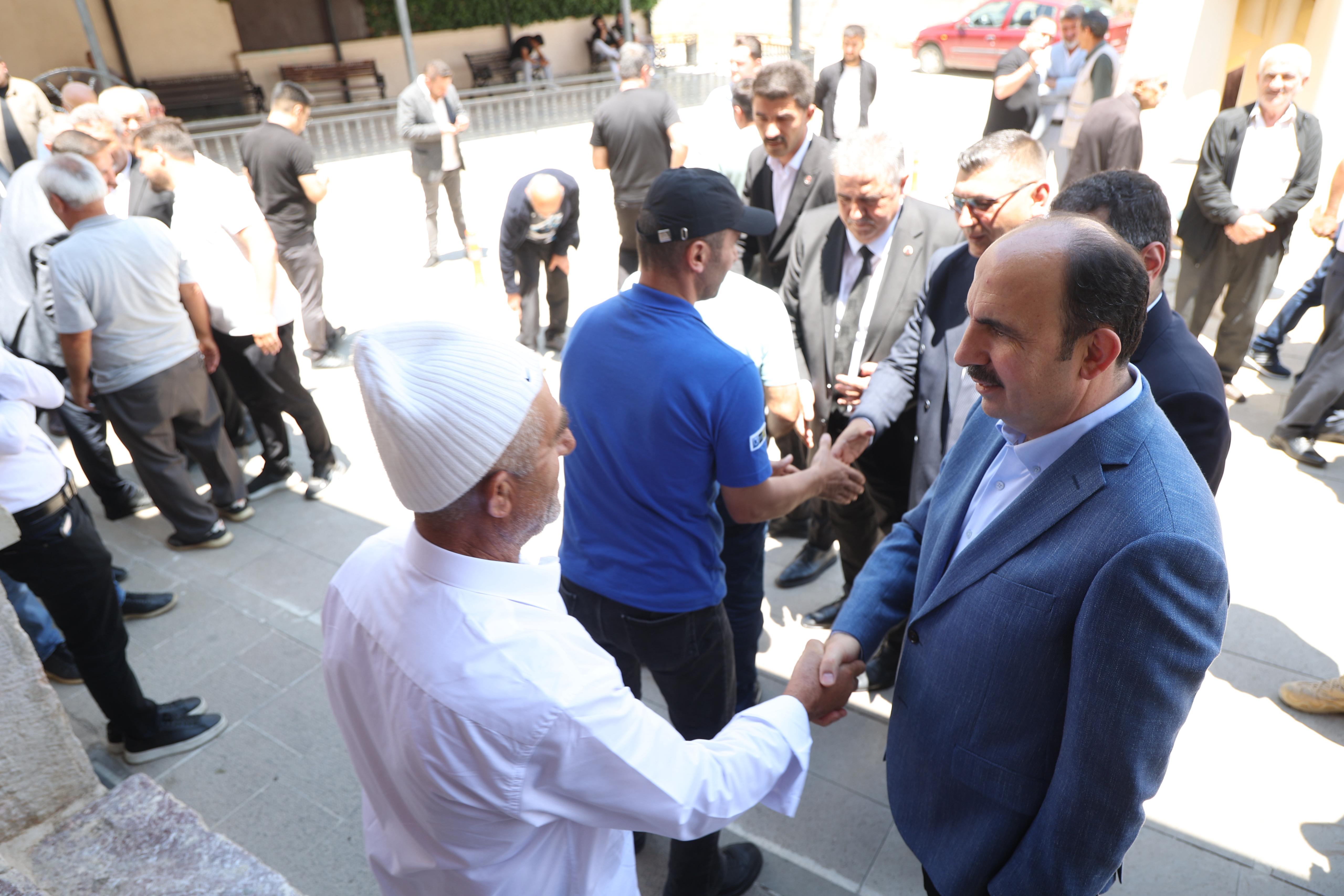 BAŞKAN ALTAY GÜNEYSINIR VE BOZKIR’DA VATANDAŞLARLA BULUŞTU, BOZKIR GRUP SUYU PROJESİ’NİN AÇILIŞI YAPTI