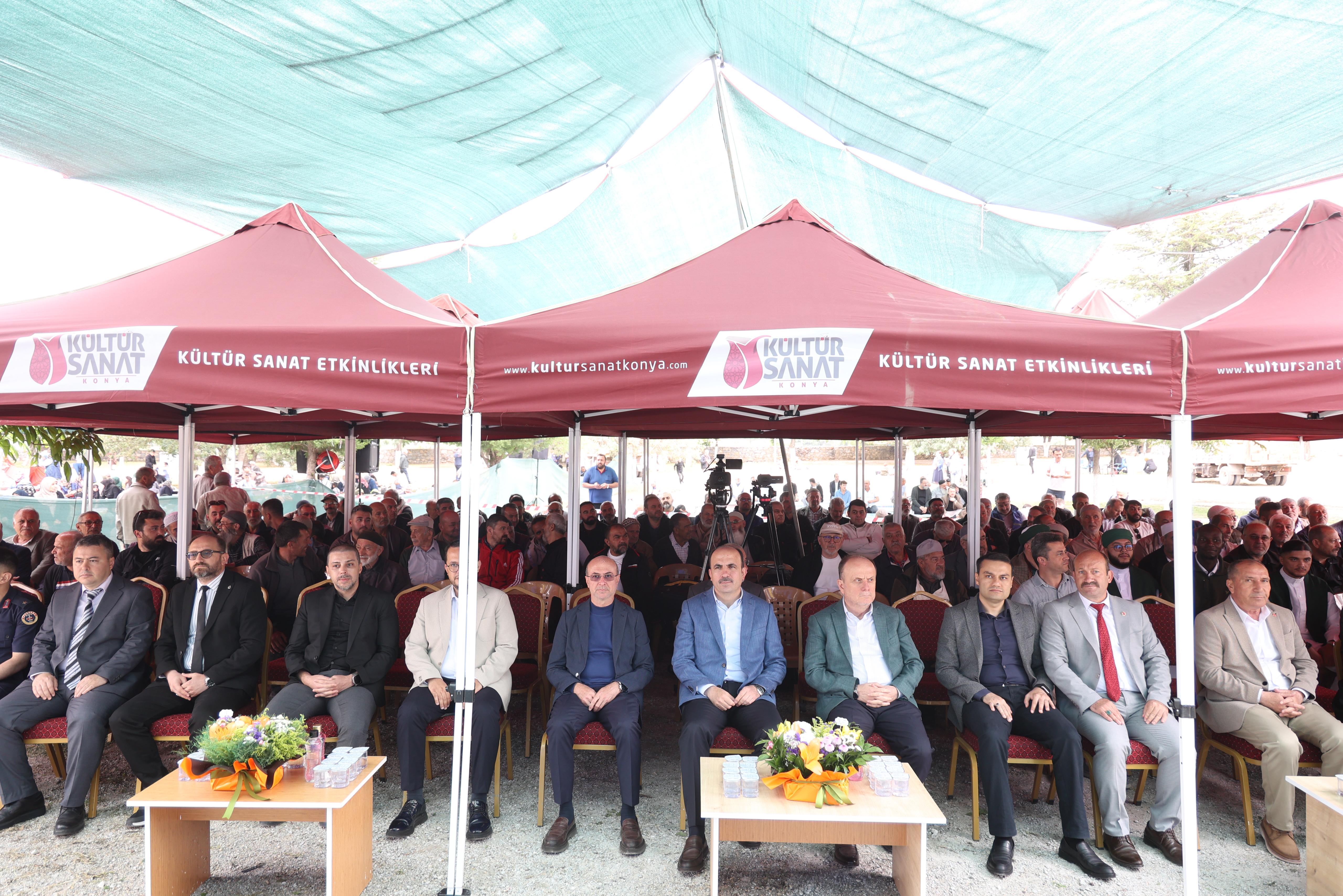 KONYA’NIN MANEVİ ÖNDERLERİNDEN LADİKLİ AHMET HÜDAİ VEFATININ 57. YIL DÖNÜMÜNDE ANILDI