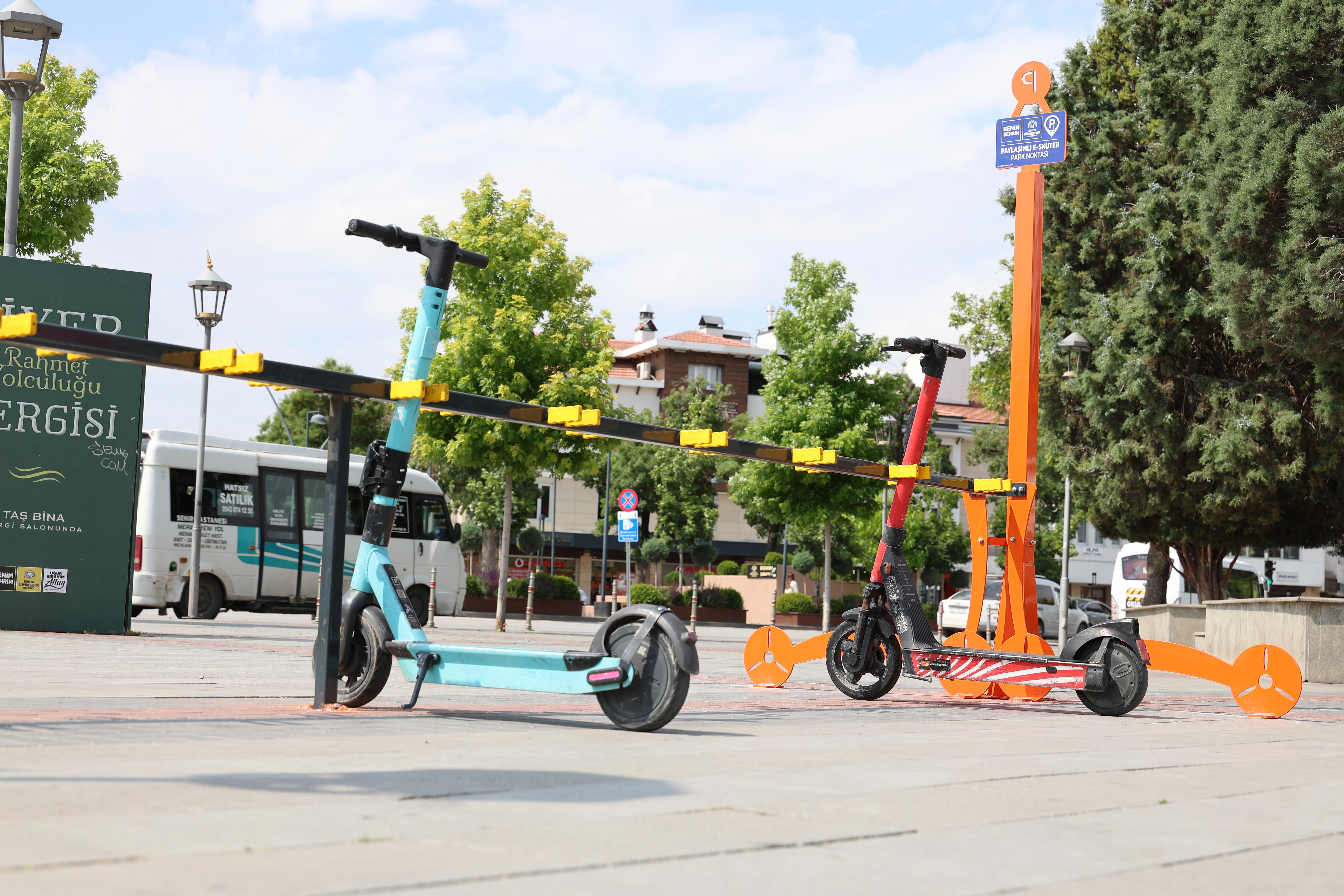KONYA BÜYÜKŞEHİR, AVRUPA BİSİKLET BAŞKENTİ KONYA’DA E-SKUTER PARK NOKTALARINI HİZMETE SUNDU