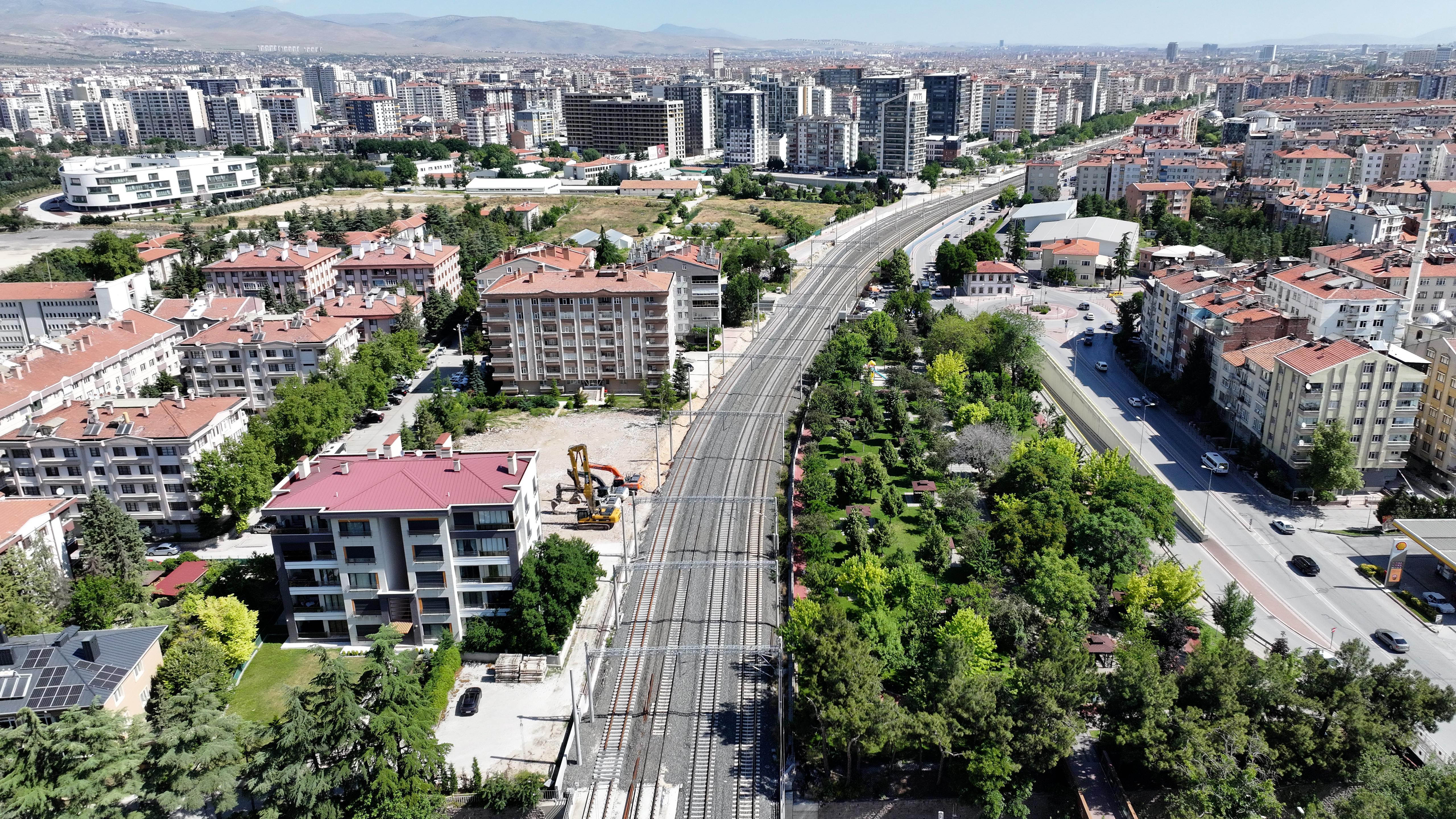 BAŞKAN ALTAY: “KONYARAY PROJESİ KAPSAMINDA DEMİRYOLU CADDESİ’NDE KESİNTİSİZ BİR ULAŞIM KORİDORU OLUŞTURUYORUZ”